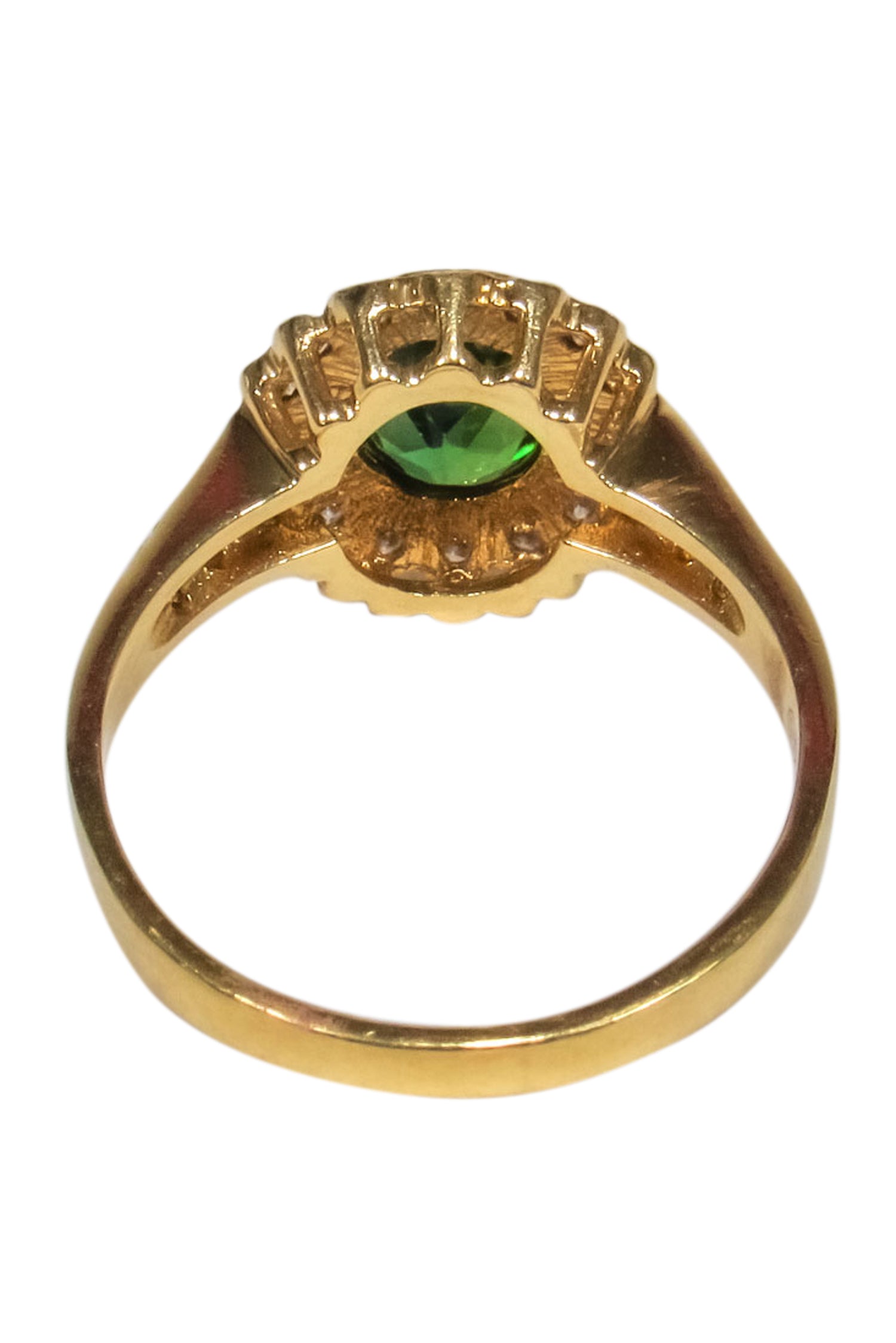 Glamorous 18k Gold Ring with Lab-Grown Emerald Center Stone - Size 7.5