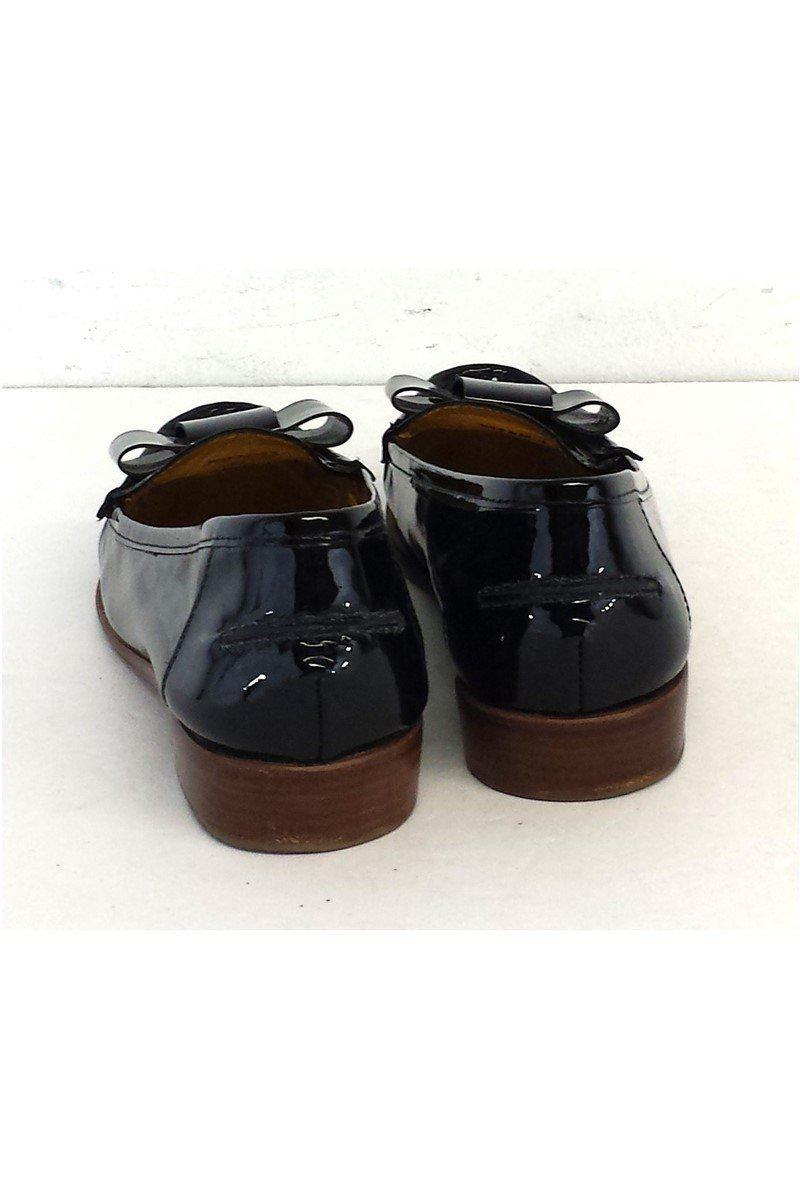 Gorgeous Kate Spade Black Patent Leather Loafers in Size 6 - Grab Yours Now!
