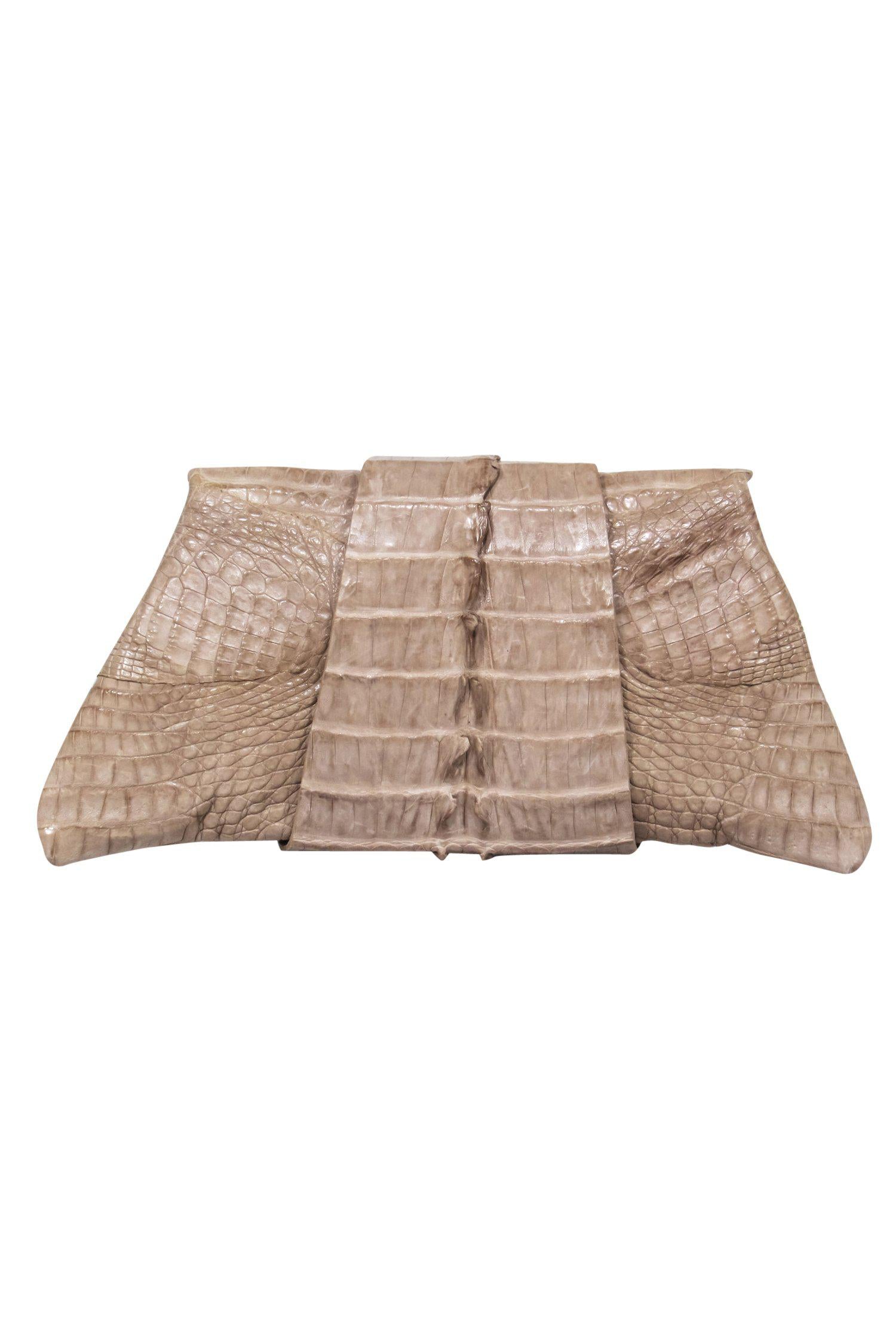 Juliette Jake's Light Gray Crocodile Wrap-Around Clutch - A Chic Must-Have!