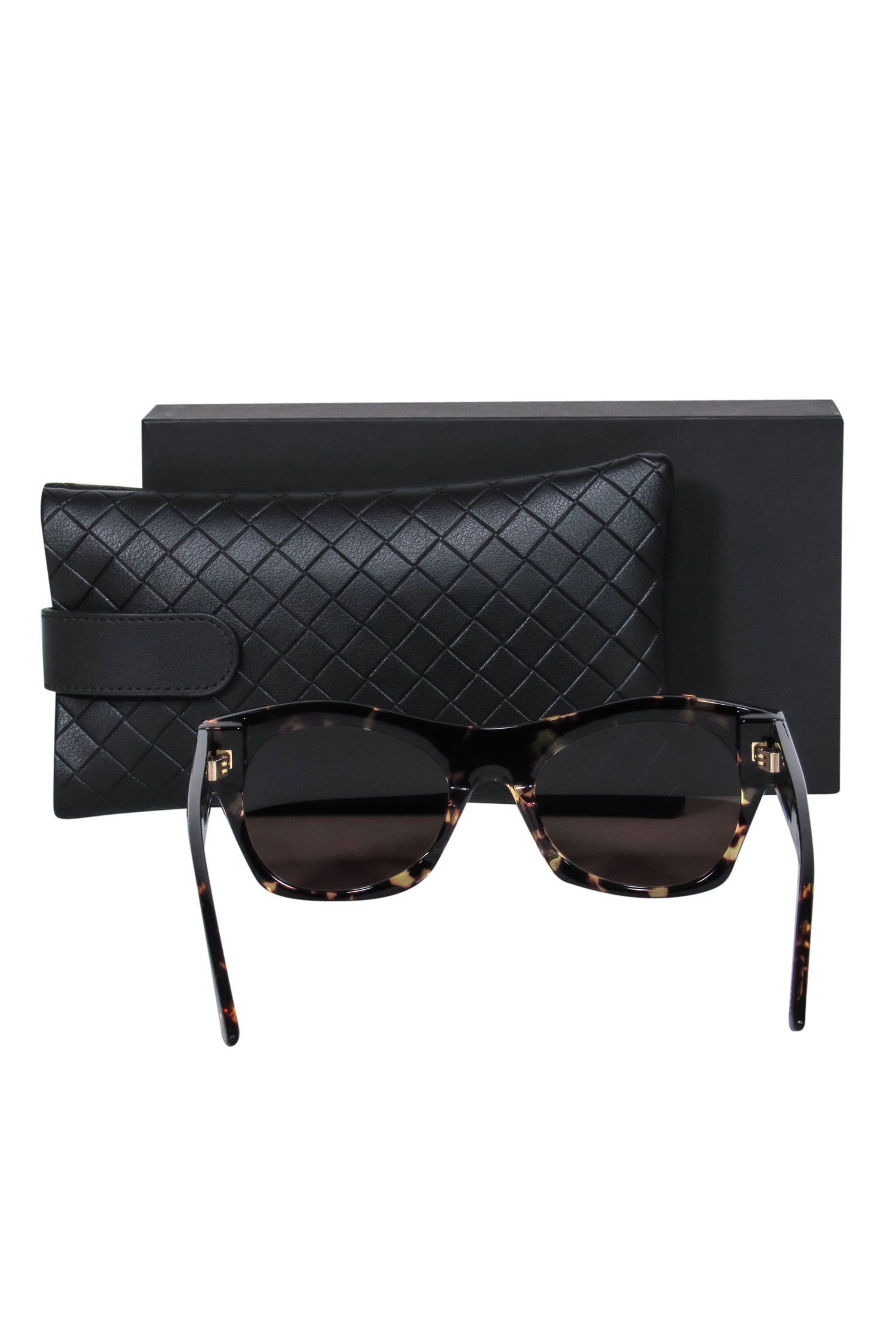 Bottega Veneta - Stylish Brown Tortoise Shell Wayfarer Sunglasses