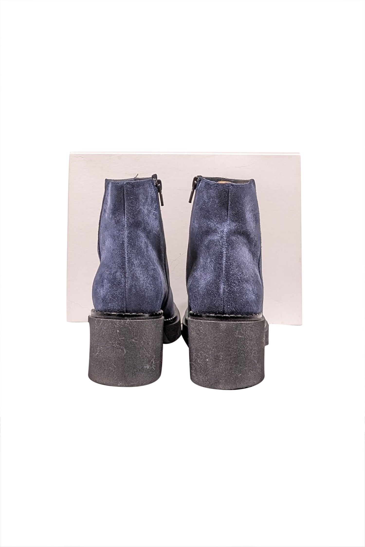 Sesto Meucci Navy Suede Short Booties - Size 8: Step into Fashion!