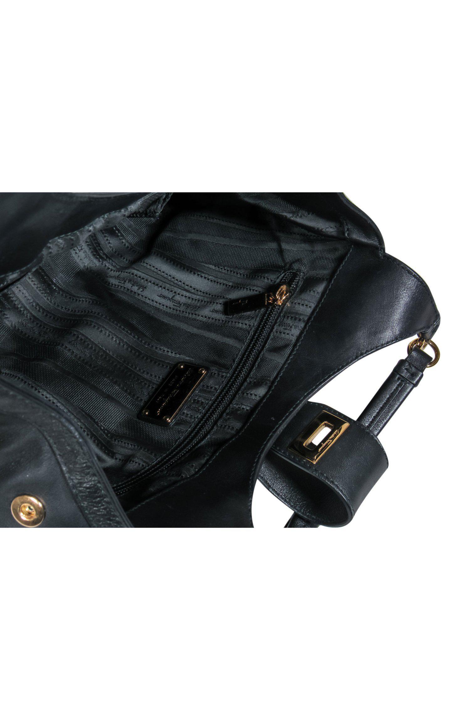 Ferragamo - Stunning Black Leather Convertible Shoulder Bag