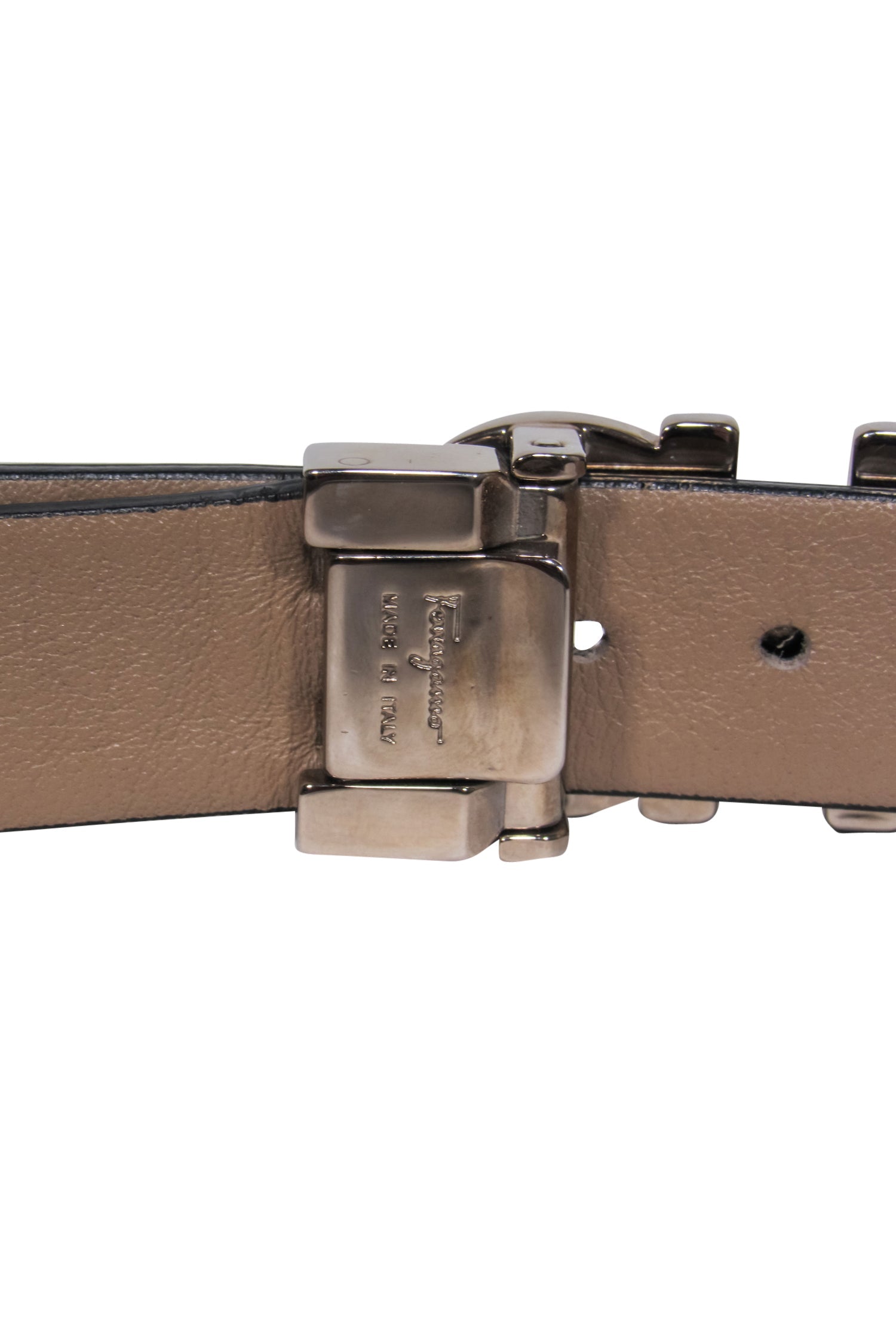 Ferragamo Luxury Black Smooth Leather Belt with Stunning Logo Buckle