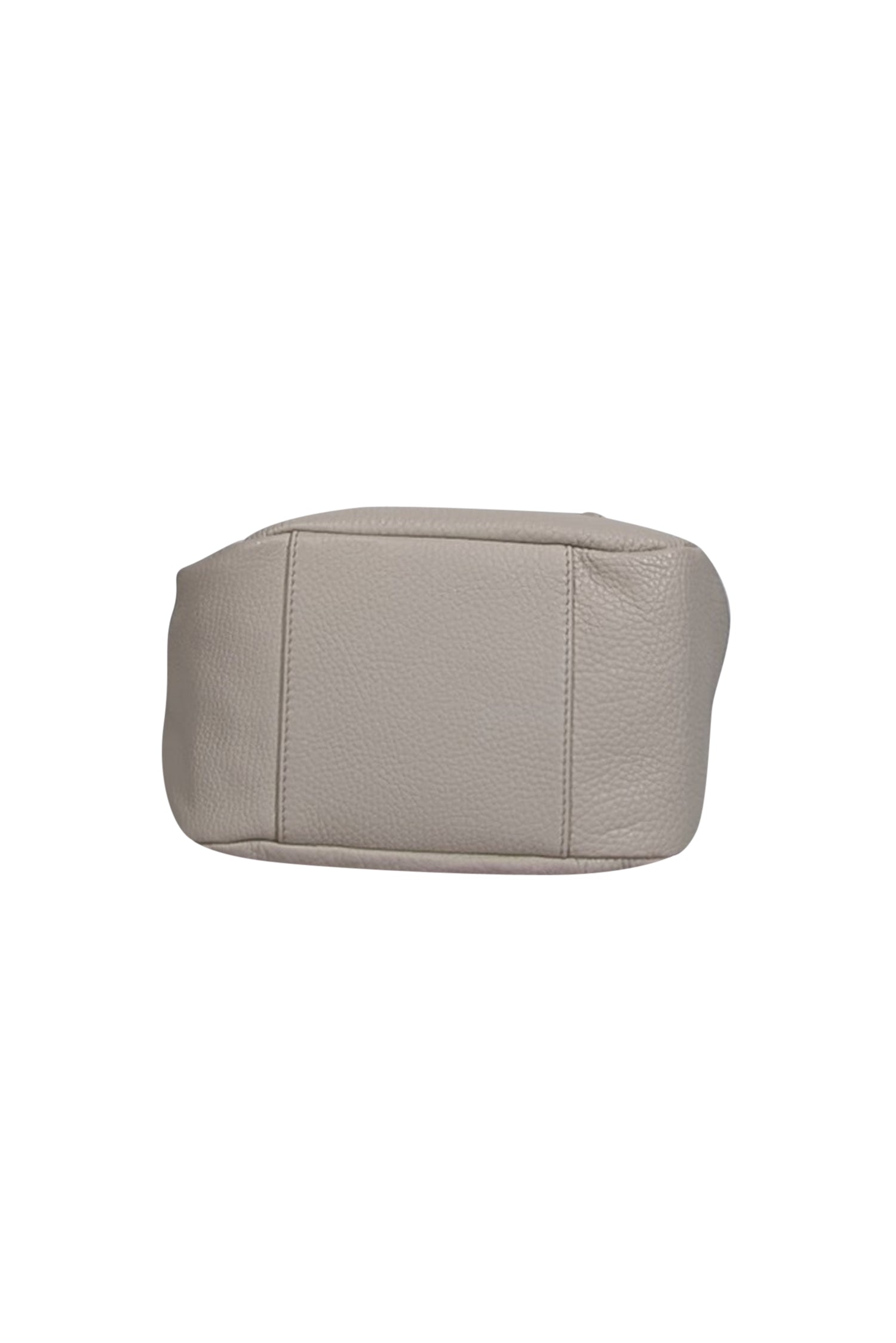 Cuyana Cream Mini Bow Crossbody Bag: A Charming Fashion Essential