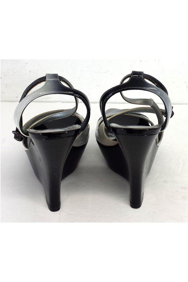 Stunning Gunmetal Black & Grey Patent Leather Platform Wedges in Size 10 - Grab Yours Now!