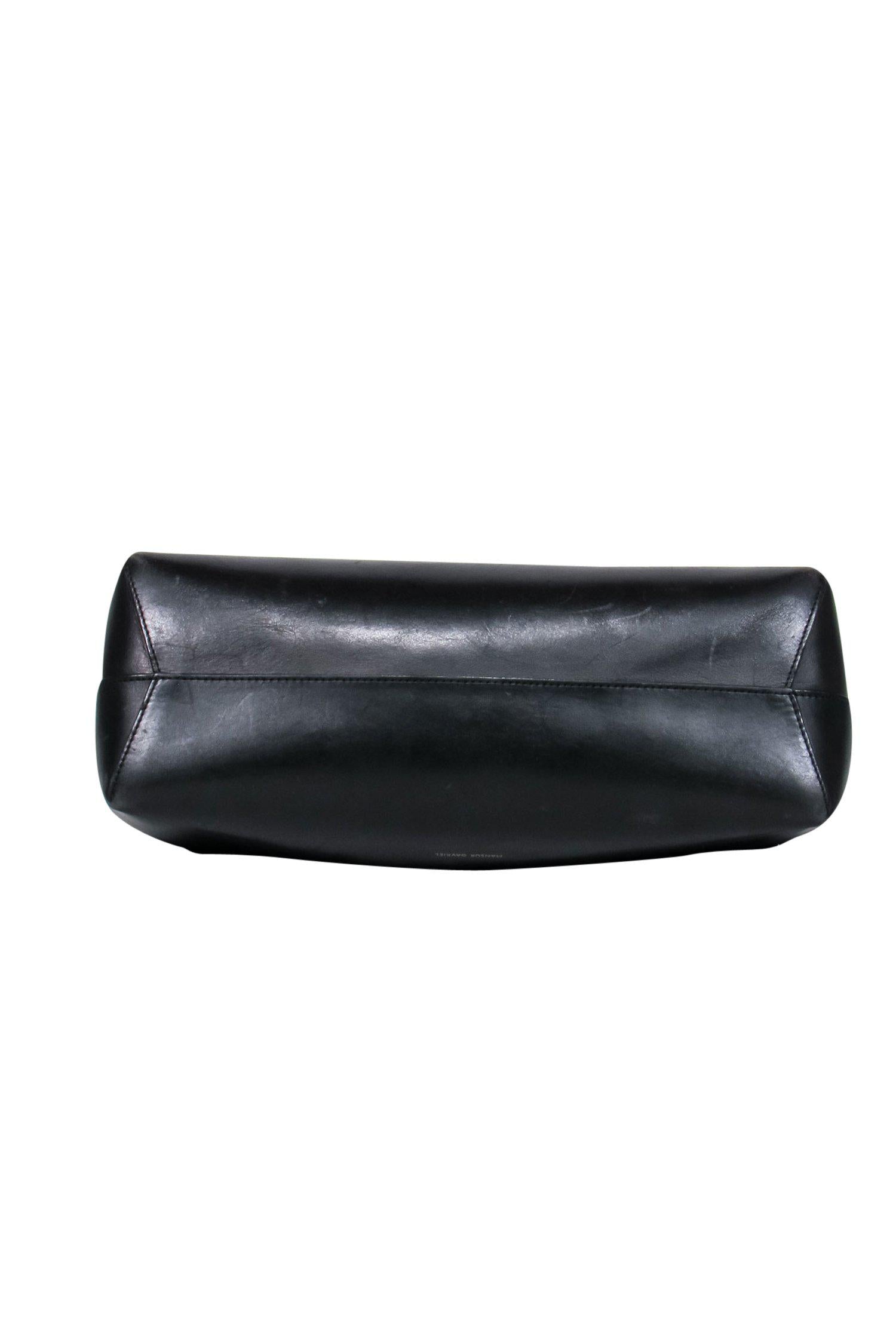 Mansur Gavriel Black Leather Convertible Satchel: A Timeless Chic Accessory