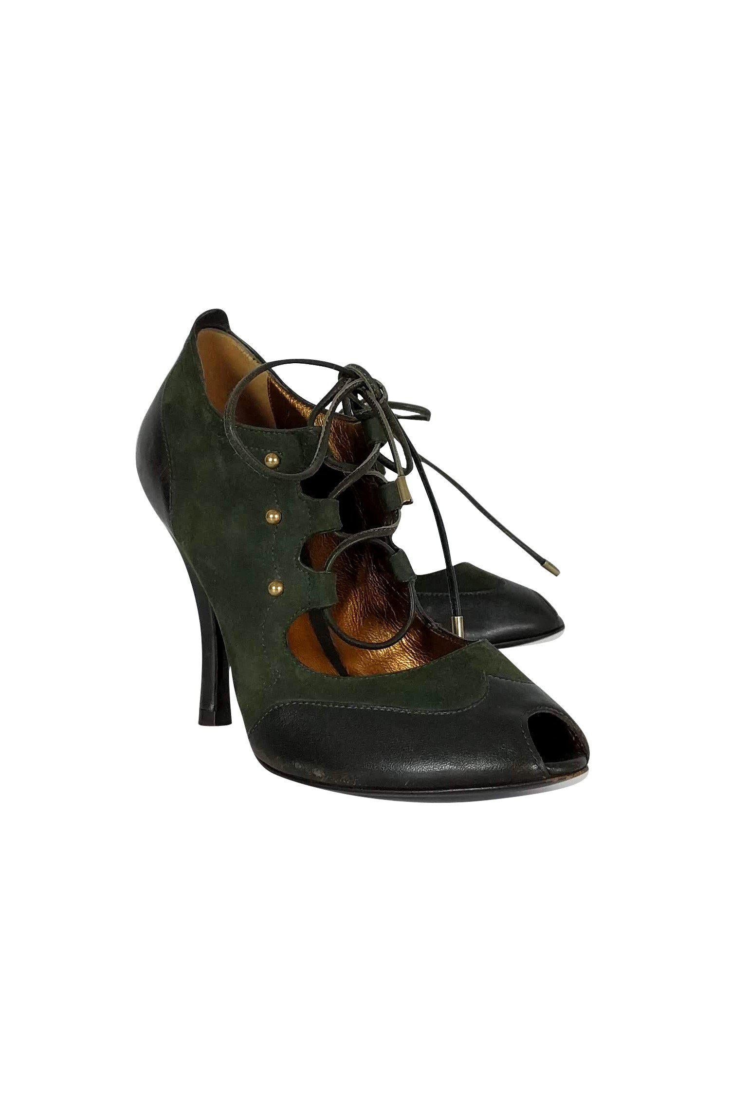 Bally - Stunning Green & Black Peep Toe Mary Jane Pumps, Size 5.5 - A Timeless Must-Have!