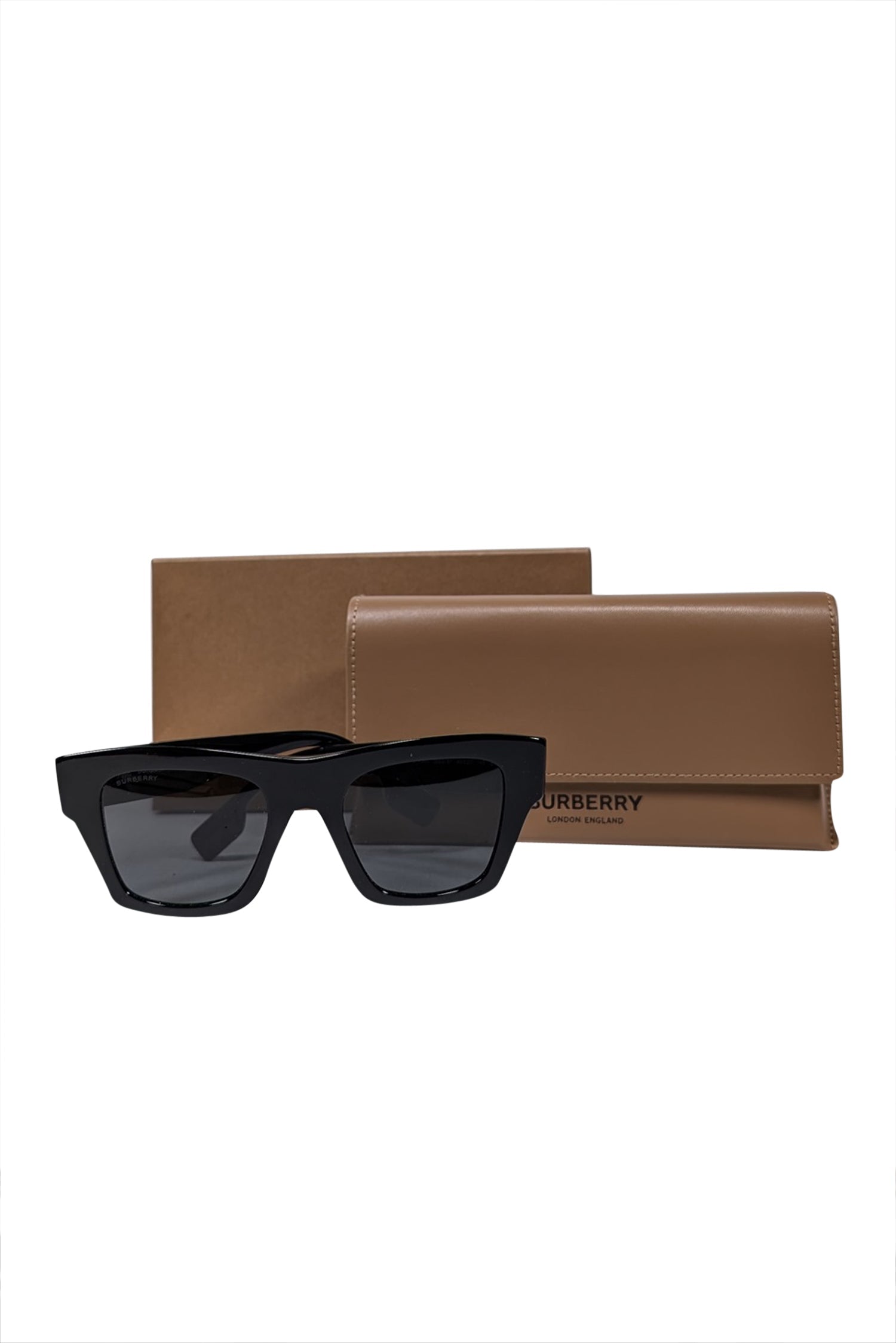 Burberry Luxury Black Square Sunglasses - Elevate Your Style!