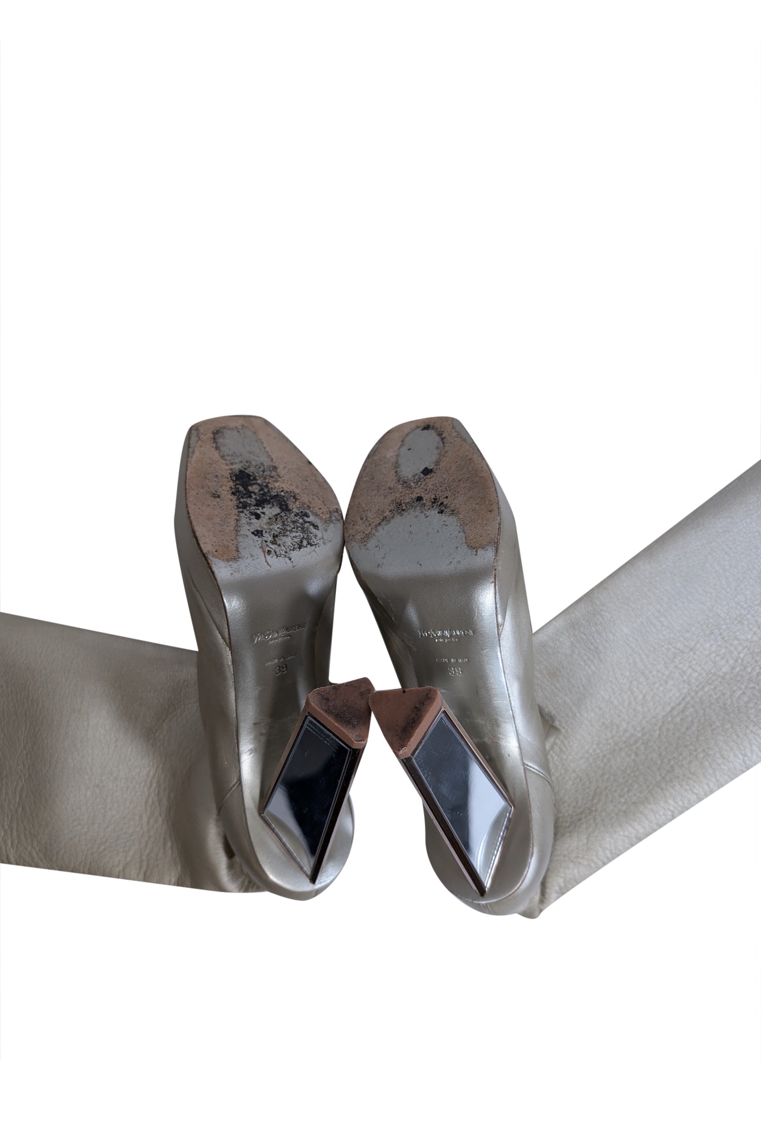 Yves Saint Laurent - Stunning Champagne Gold Metallic Leather Tall Heeled Boots in Size 9