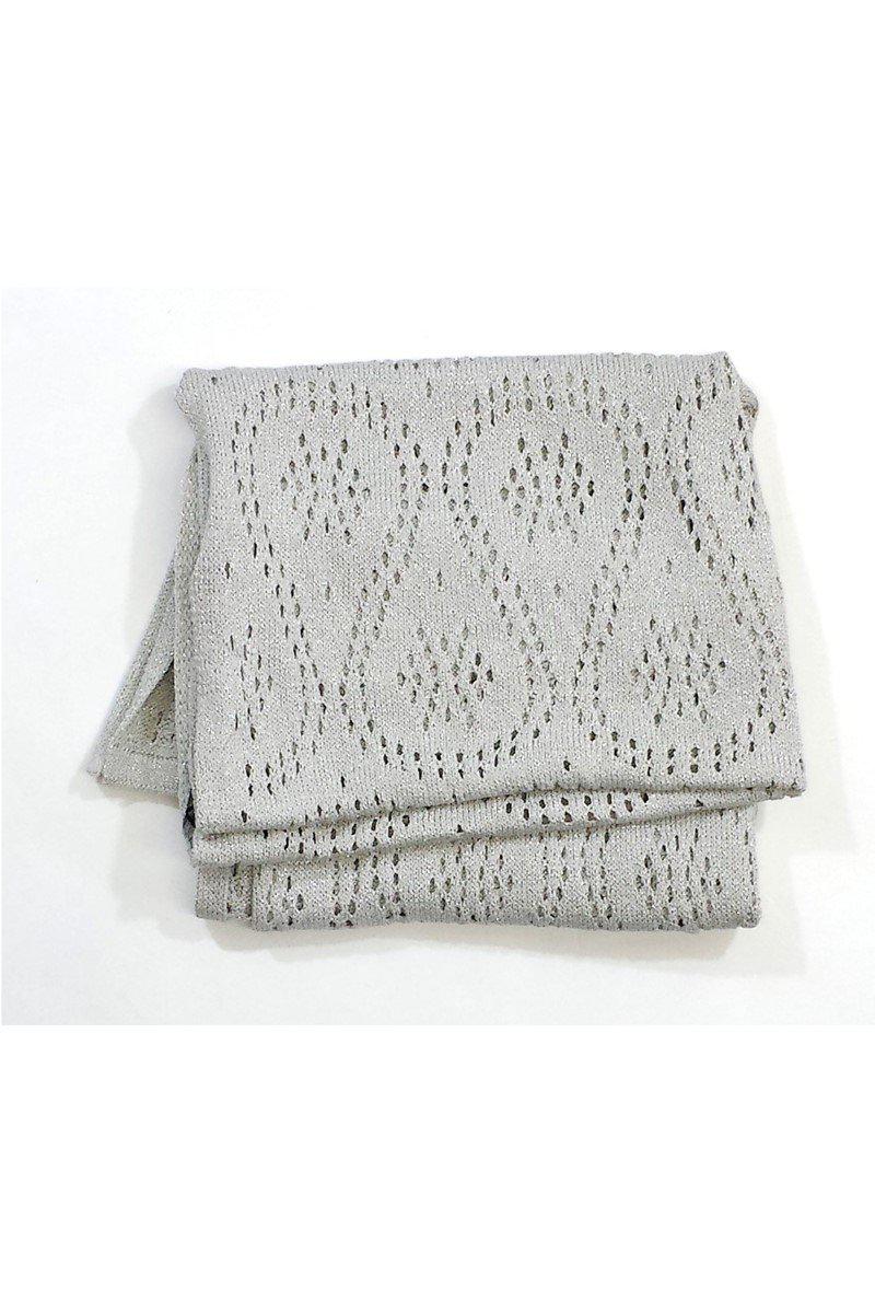 Stunning St. John Grey Metallic Knit Scarf - A Must-Have!