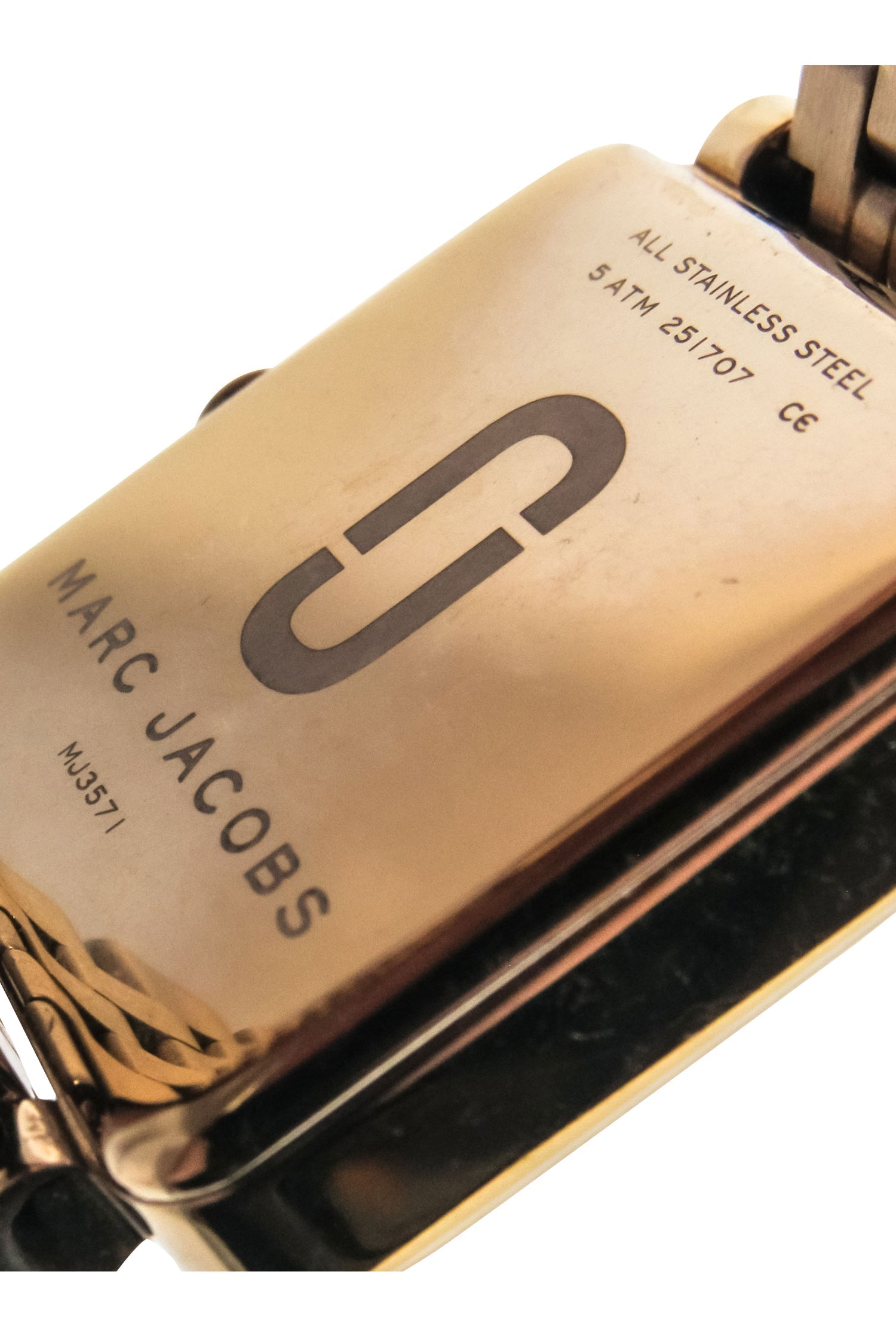 Marc Jacobs Gold Chain Link Watch: A Stylish Statement Piece