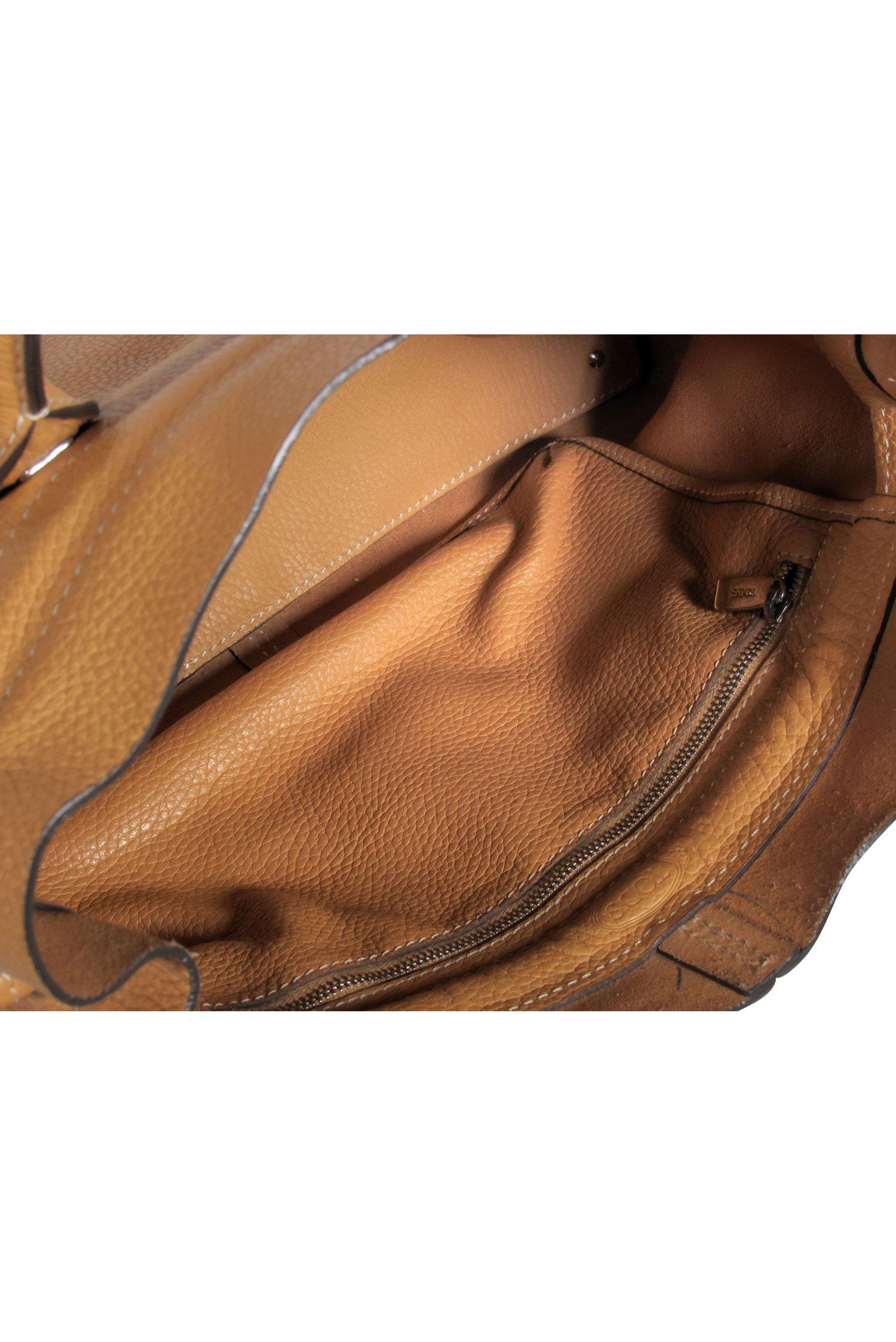 Tod's Tan Pebbled Leather Satchel Tote - A Timeless Classic