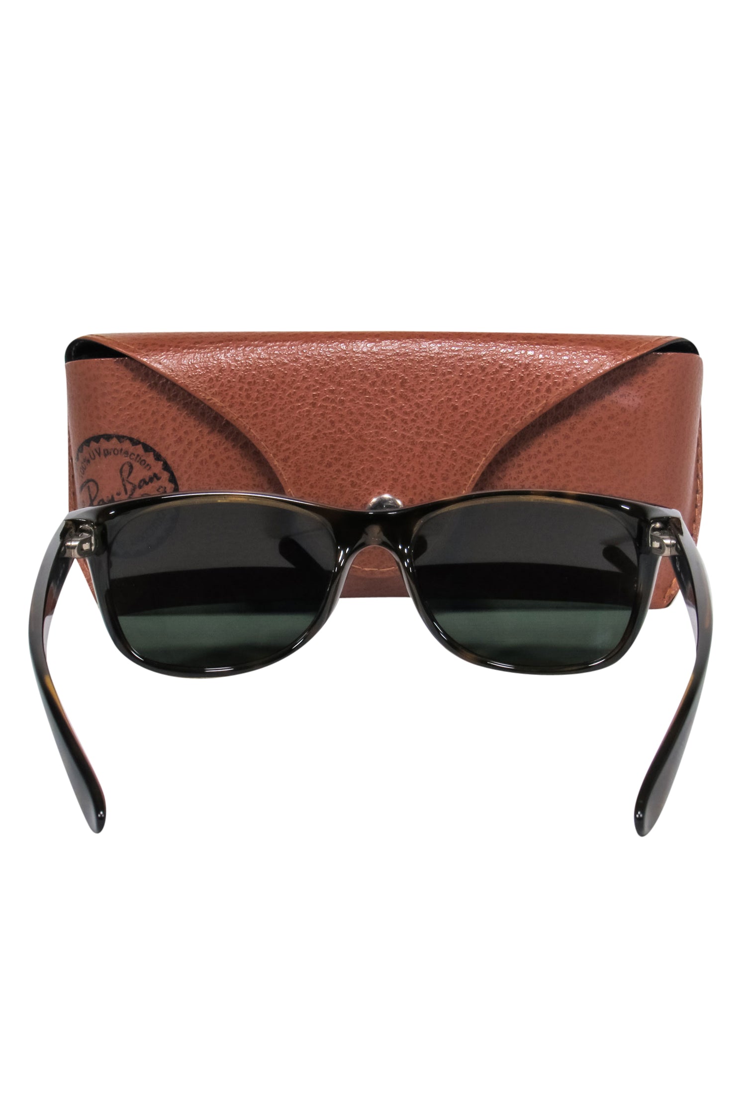 Ray-Ban Tortoise Shell Wayfarer Sunglasses - A Fashion Must-Have!