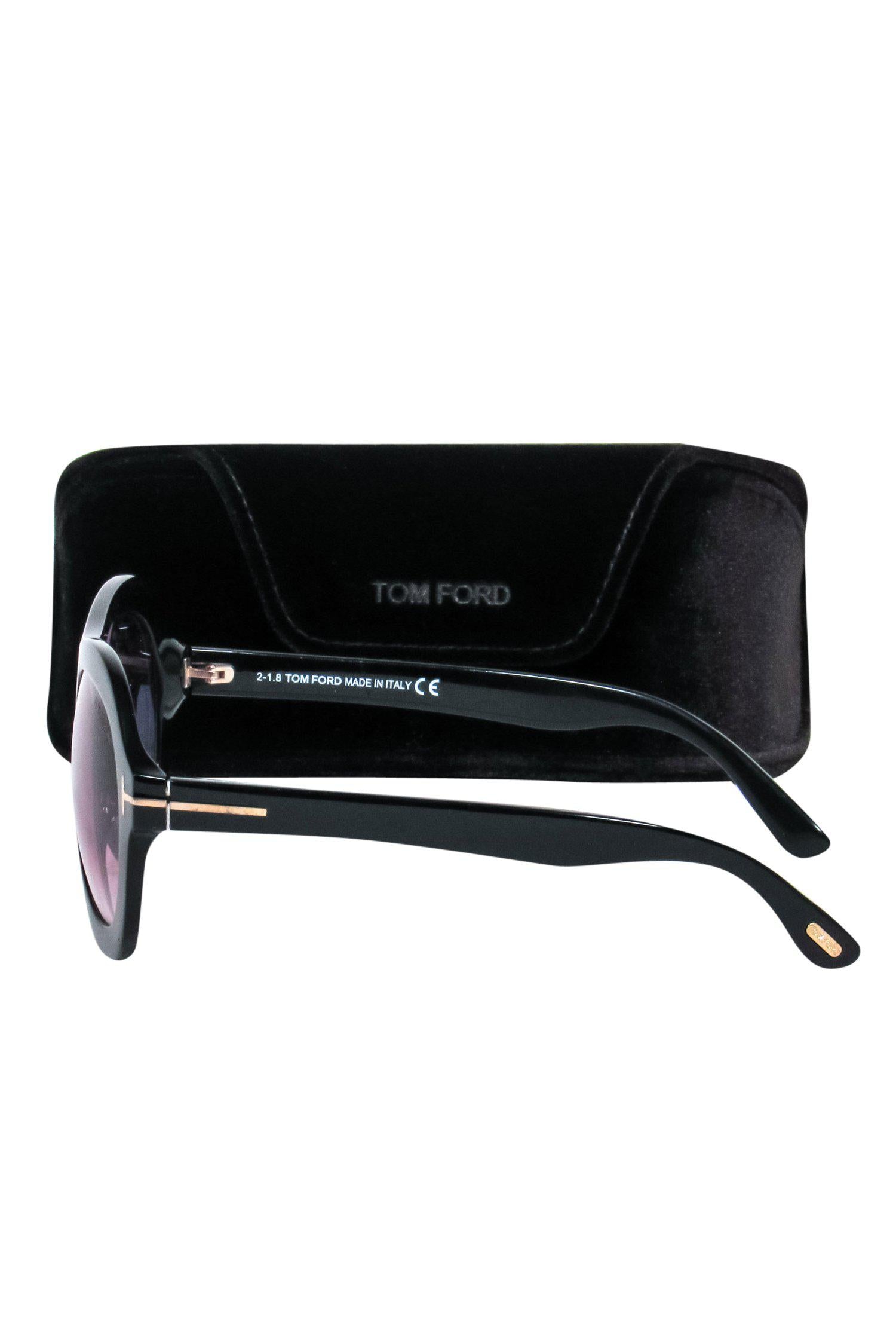 Tom Ford - Stylish Black Thick Aviator 'Isla' Sunglasses with Cutout
