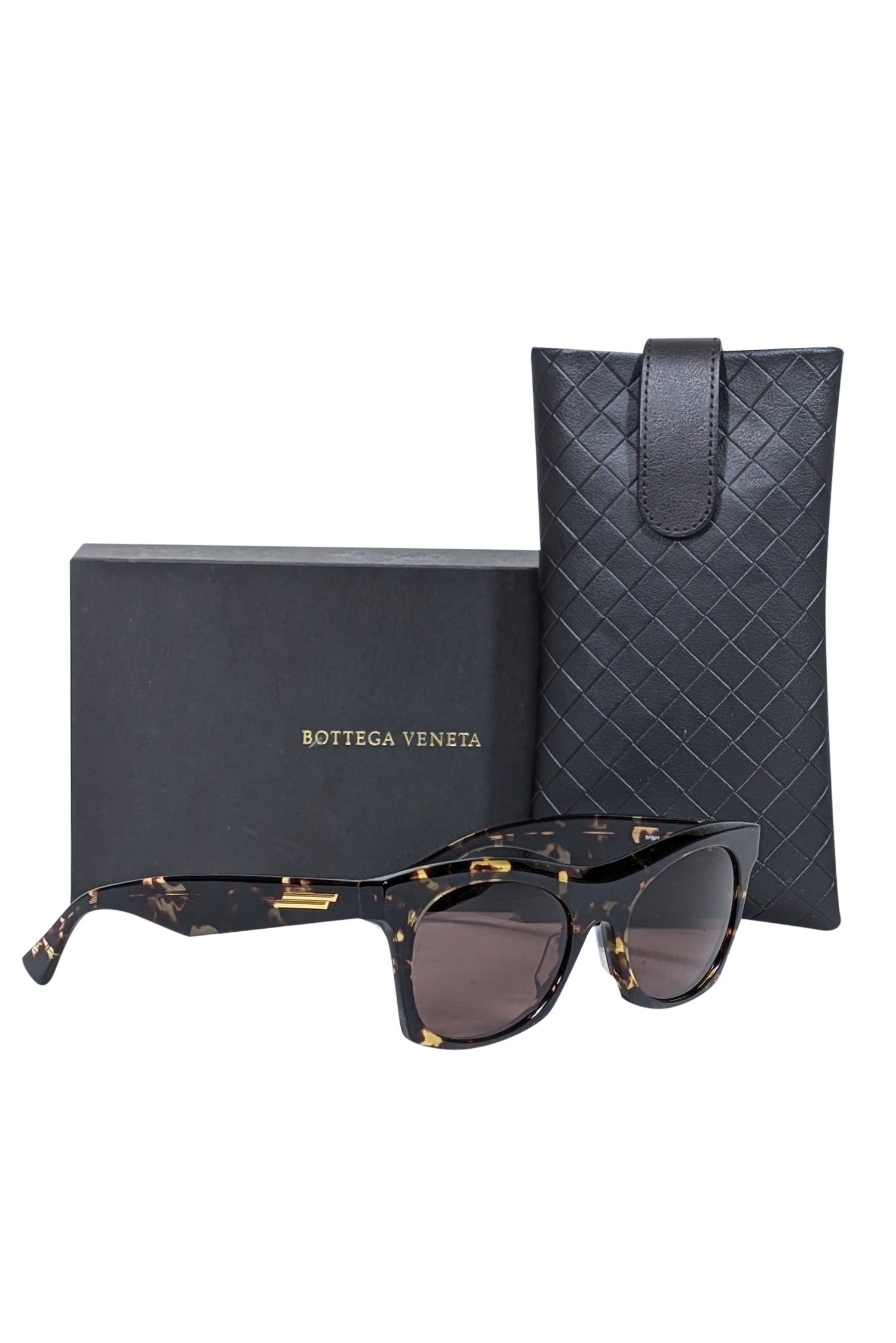 Bottega Veneta Brown Tortoise Rectangular Sunglasses - Slay Your Vacation Look!