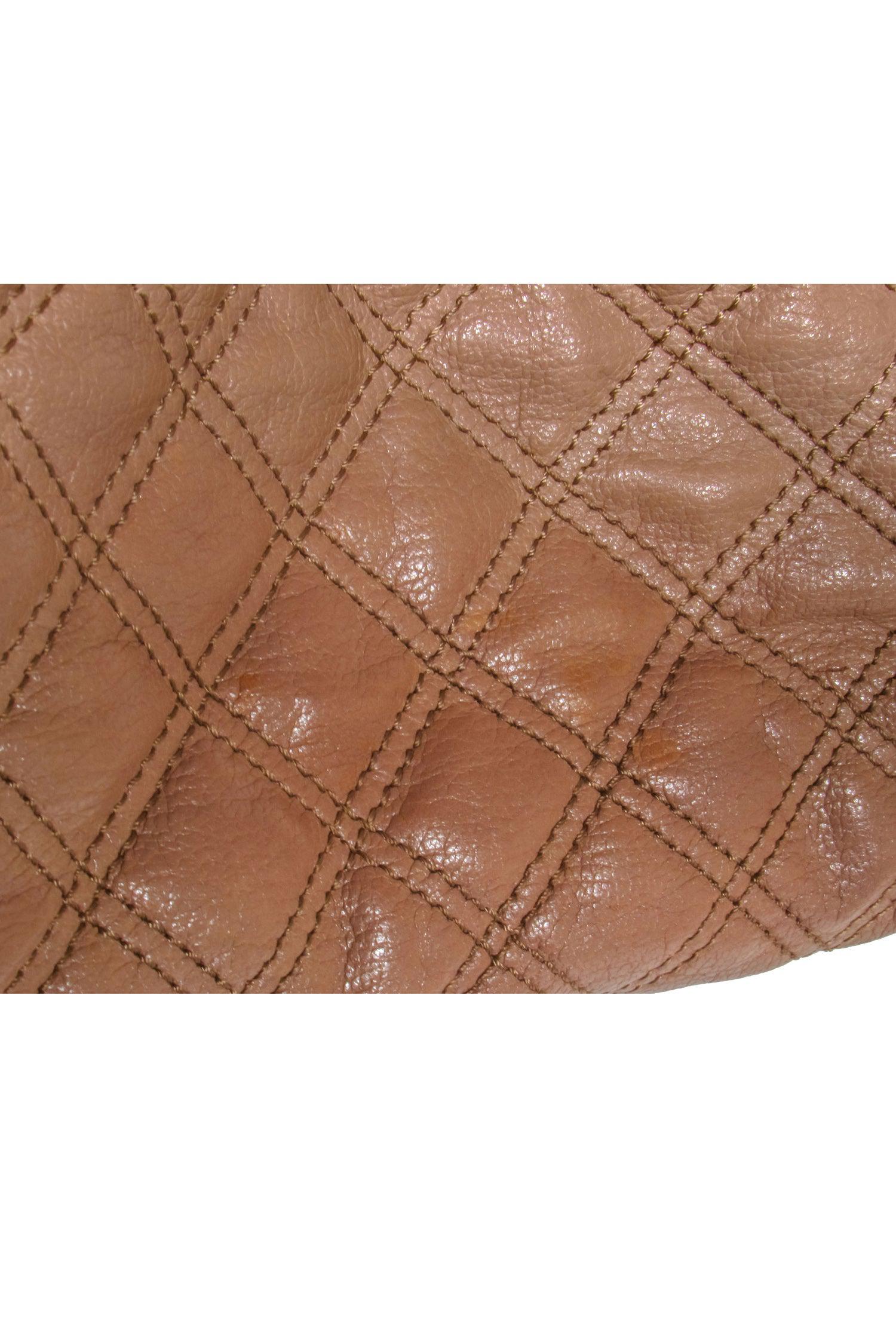 Marc Jacobs Beige Quilted Leather Stam - The Ultimate Fashion Upgrade
