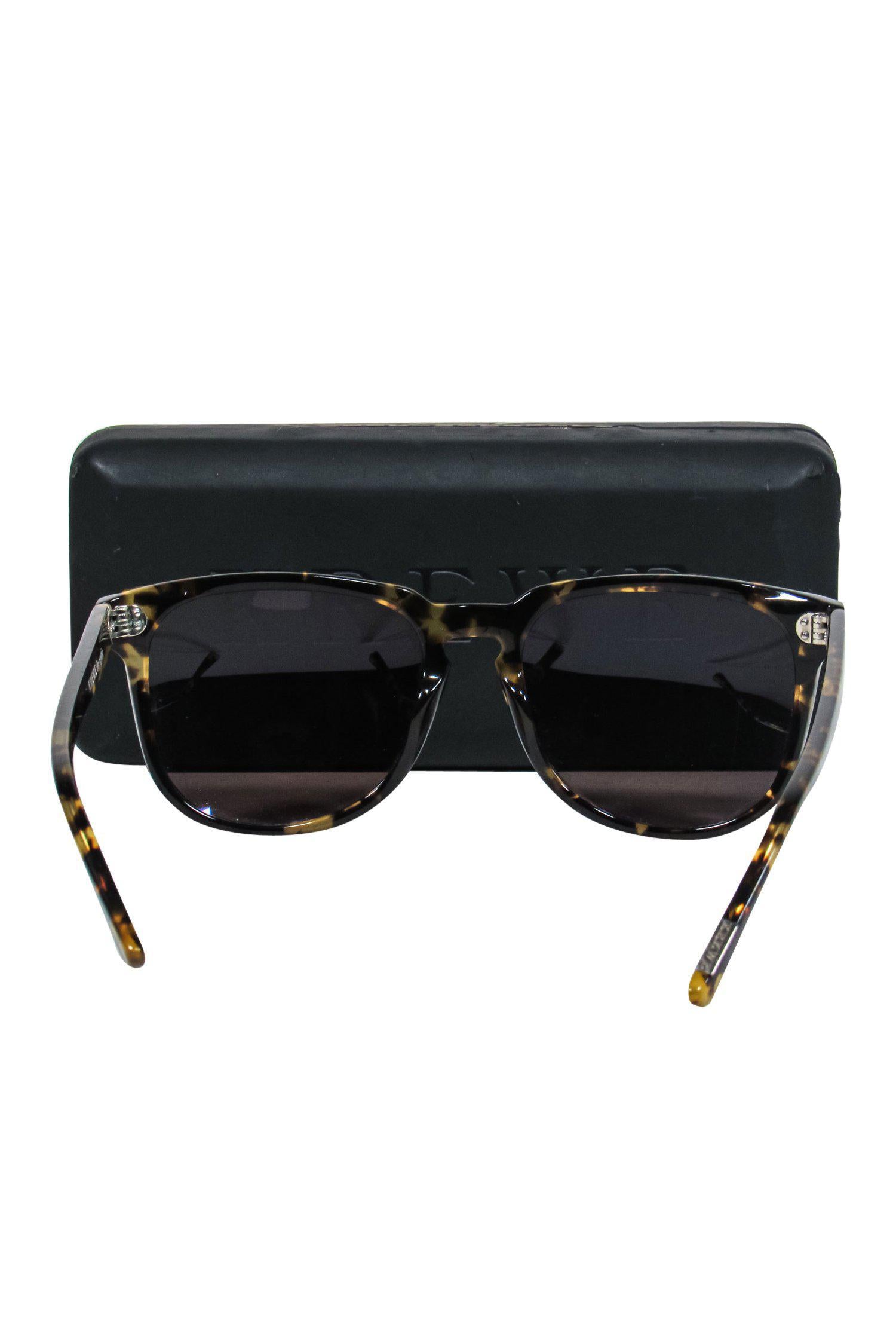 Krewe's Stunning Tortoise Shell Wayfarer Sunglasses with Holographic Lenses