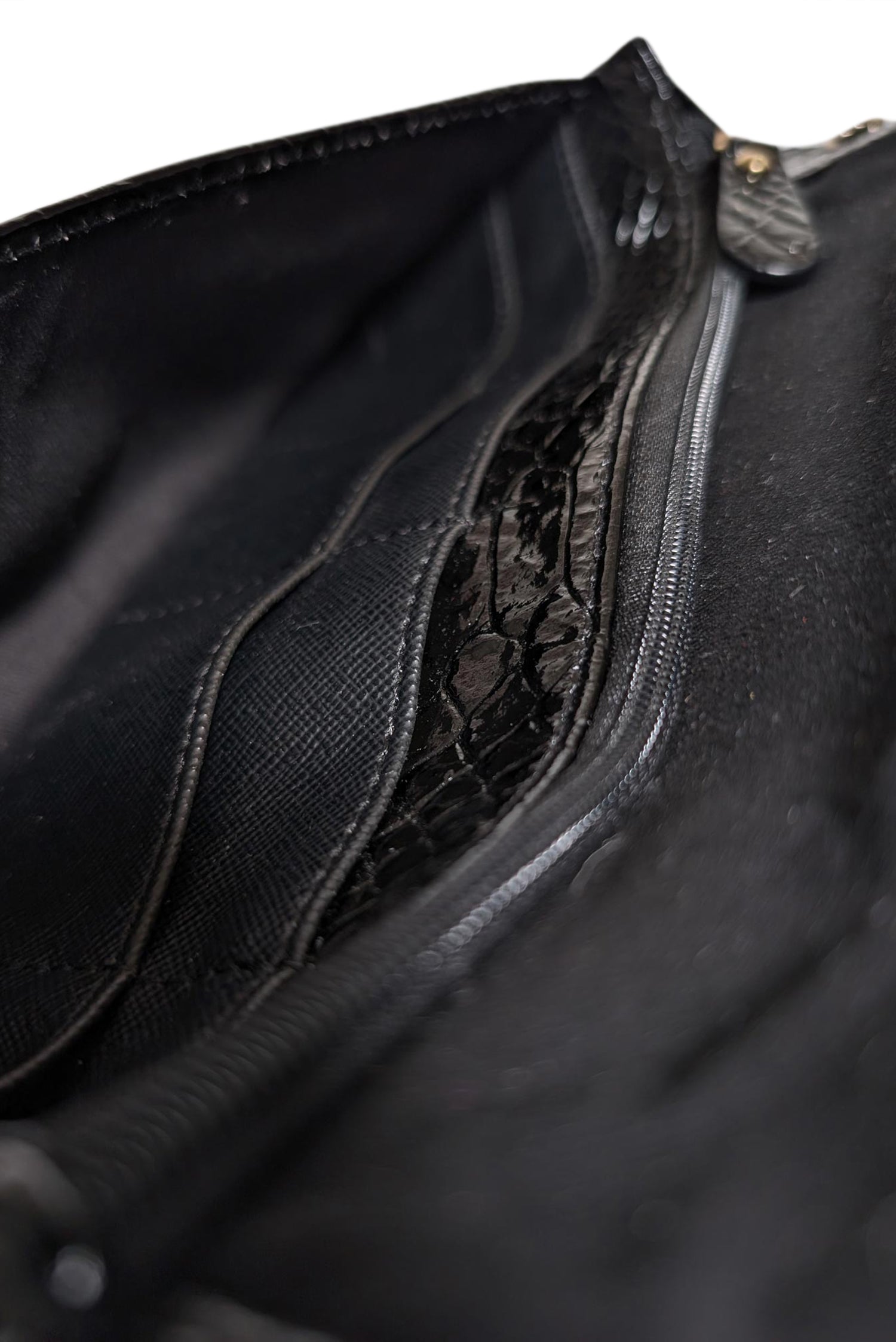 Antonio Melani's Alluring Black Patent Croc-Embossed Shoulder Bag with Chain Strap