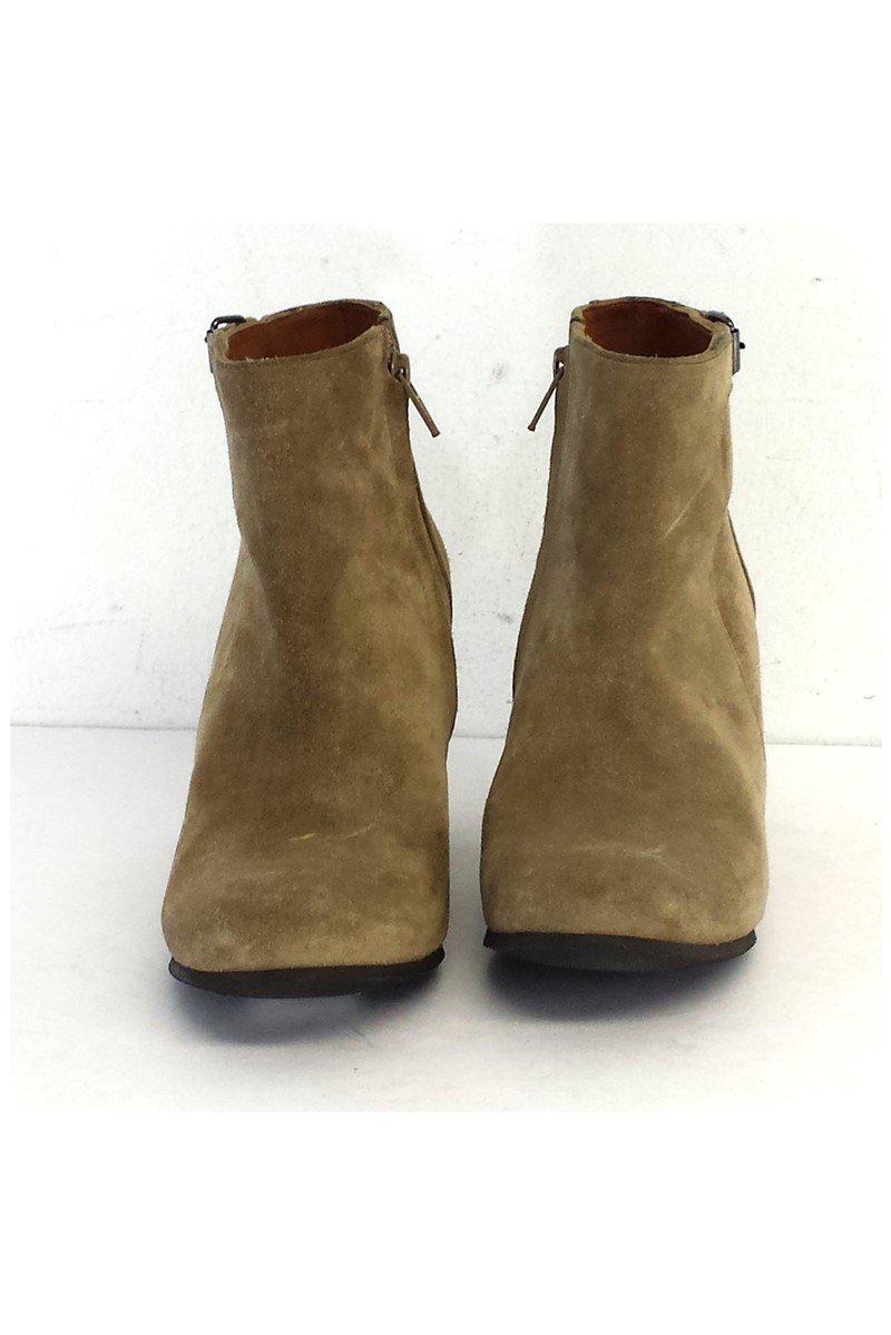 Lanvin's Stunning Tan Suede Short Booties in Size 5.5 - Grab Yours Now!