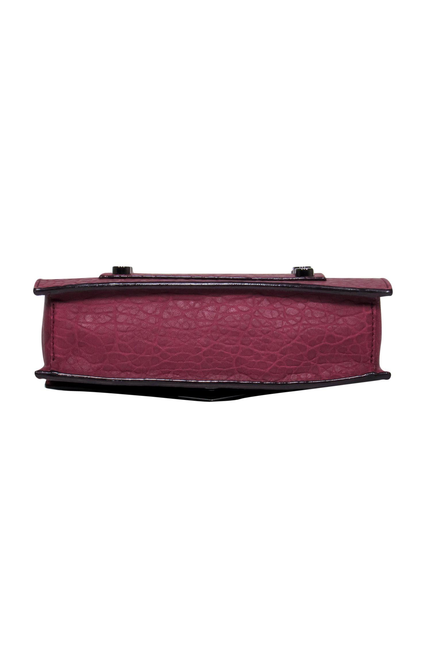 Jimmy Choo - Stunning Burgundy Textured Leather Chain Crossbody Bag
