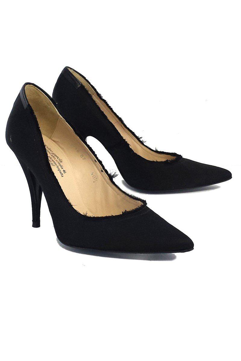 Pedro Garcia's Gorgeous Black Satin Pumps in Size 10.5 - Grab Yours Now!