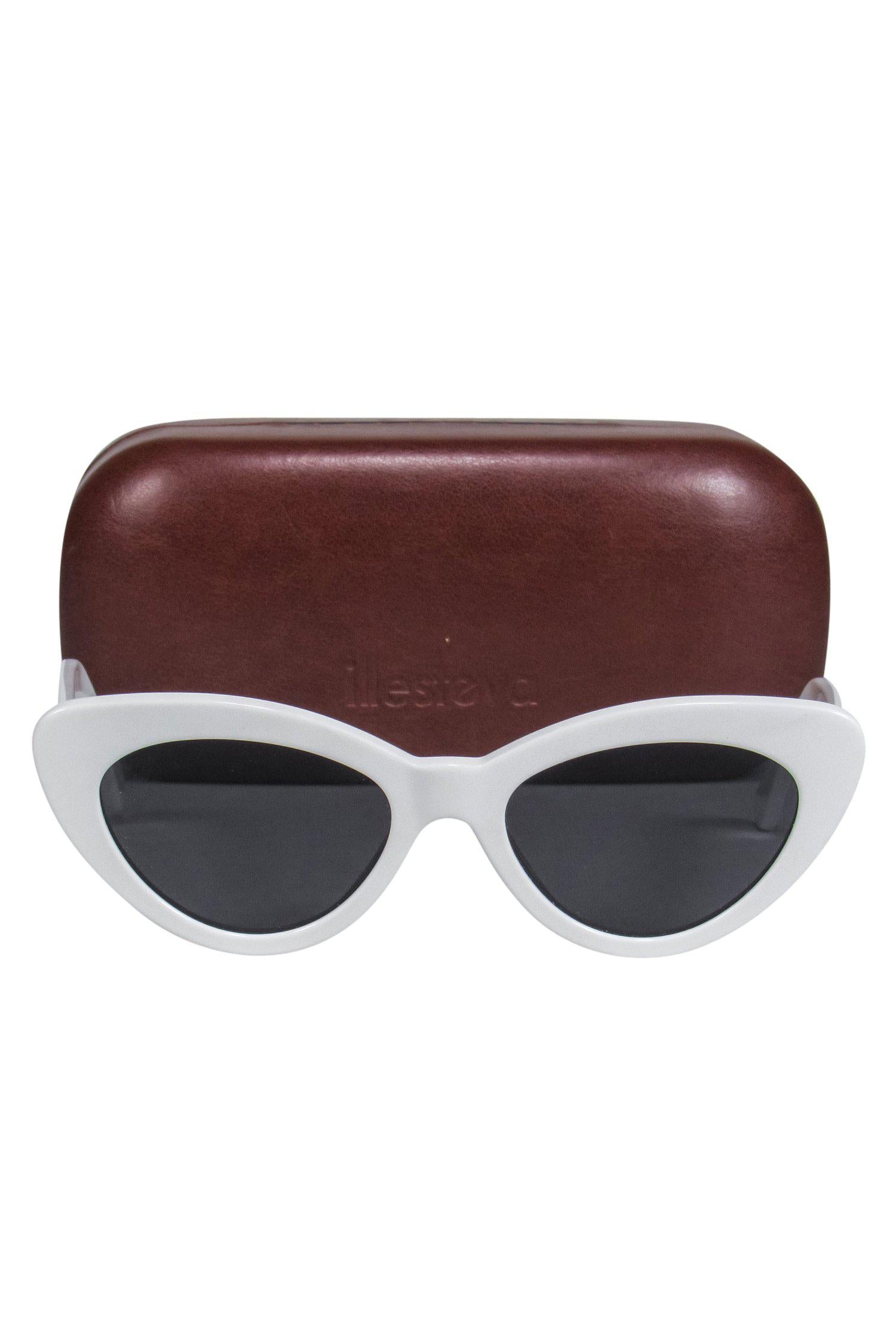 Illesteva White Cat Eye Sunglasses - Timeless Vintage Chic