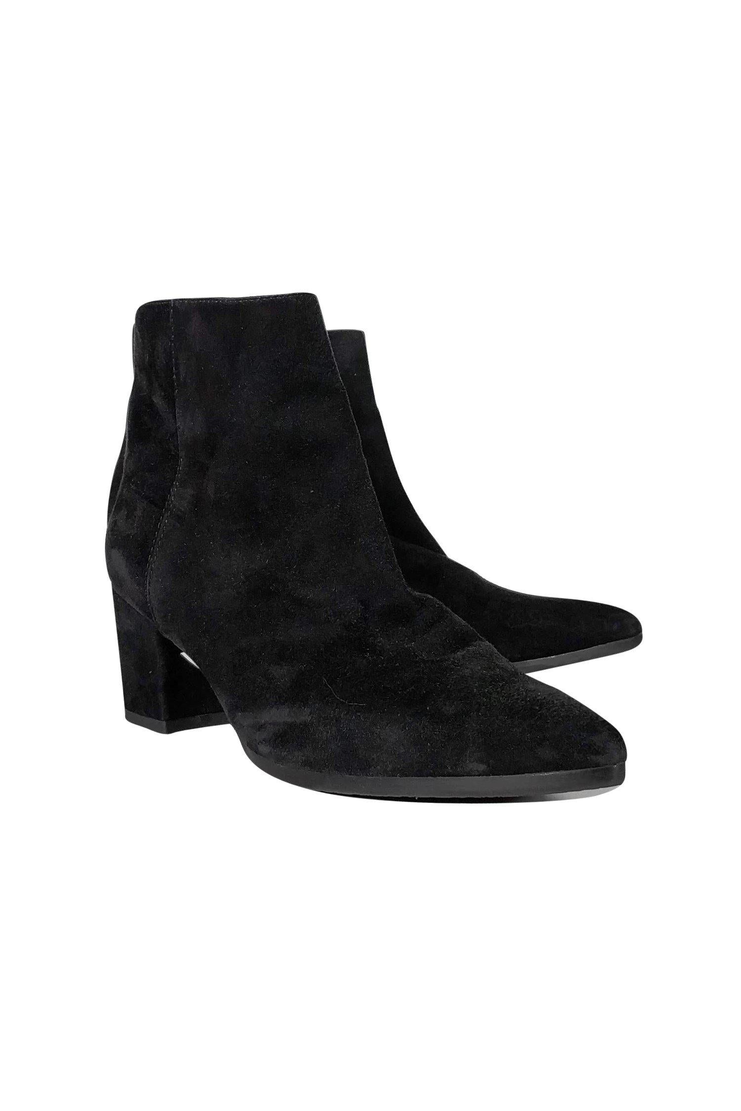 Stuart Weitzman's Irresistible Black Suede Pointed Booties - Size 6.5