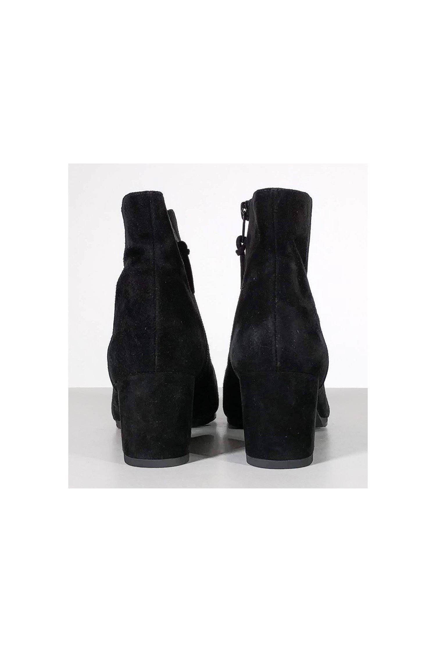 Stuart Weitzman's Irresistible Black Suede Pointed Booties - Size 6.5