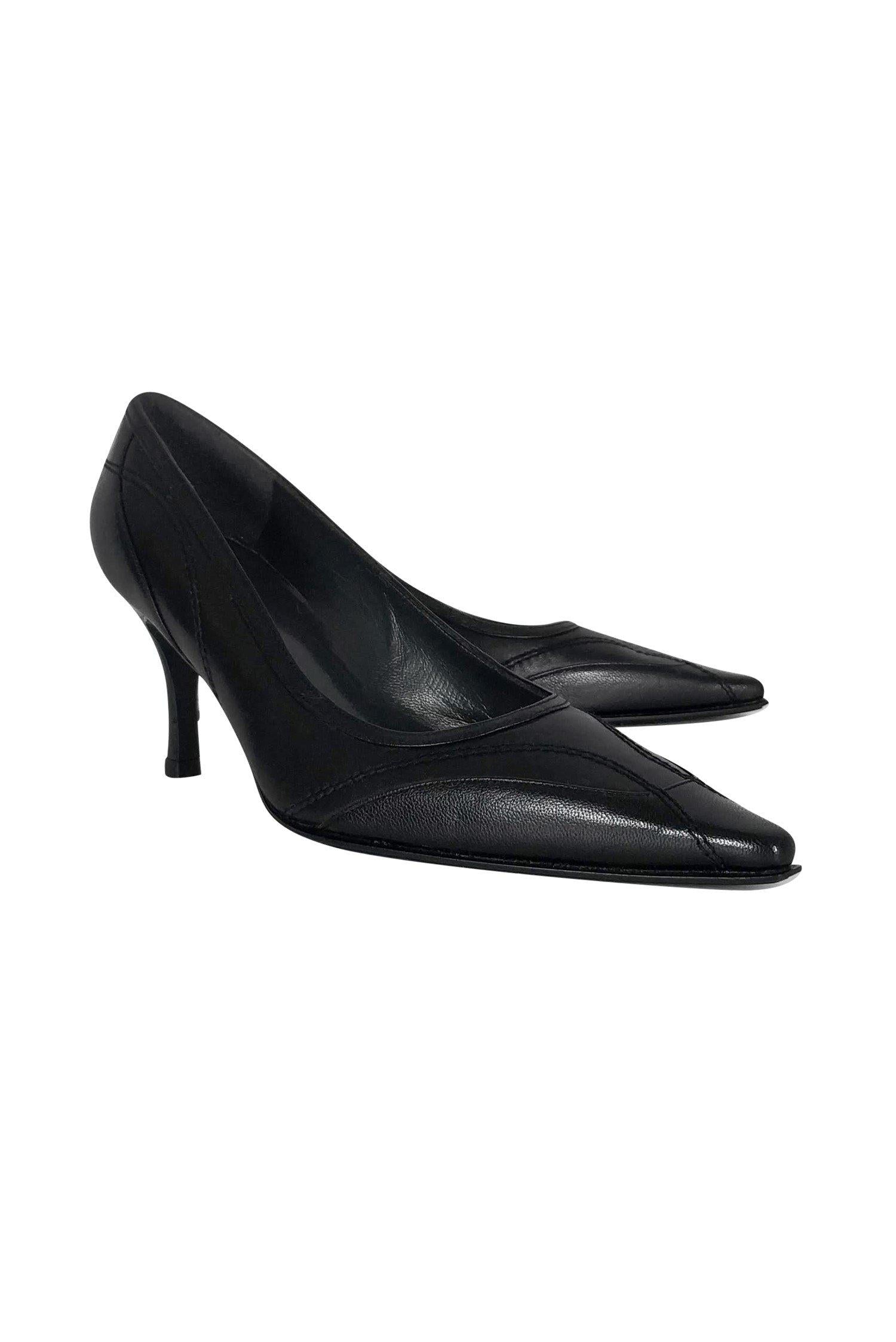 Stuart Weitzman's Alluring Black Leather Pointed Pumps - Size 9