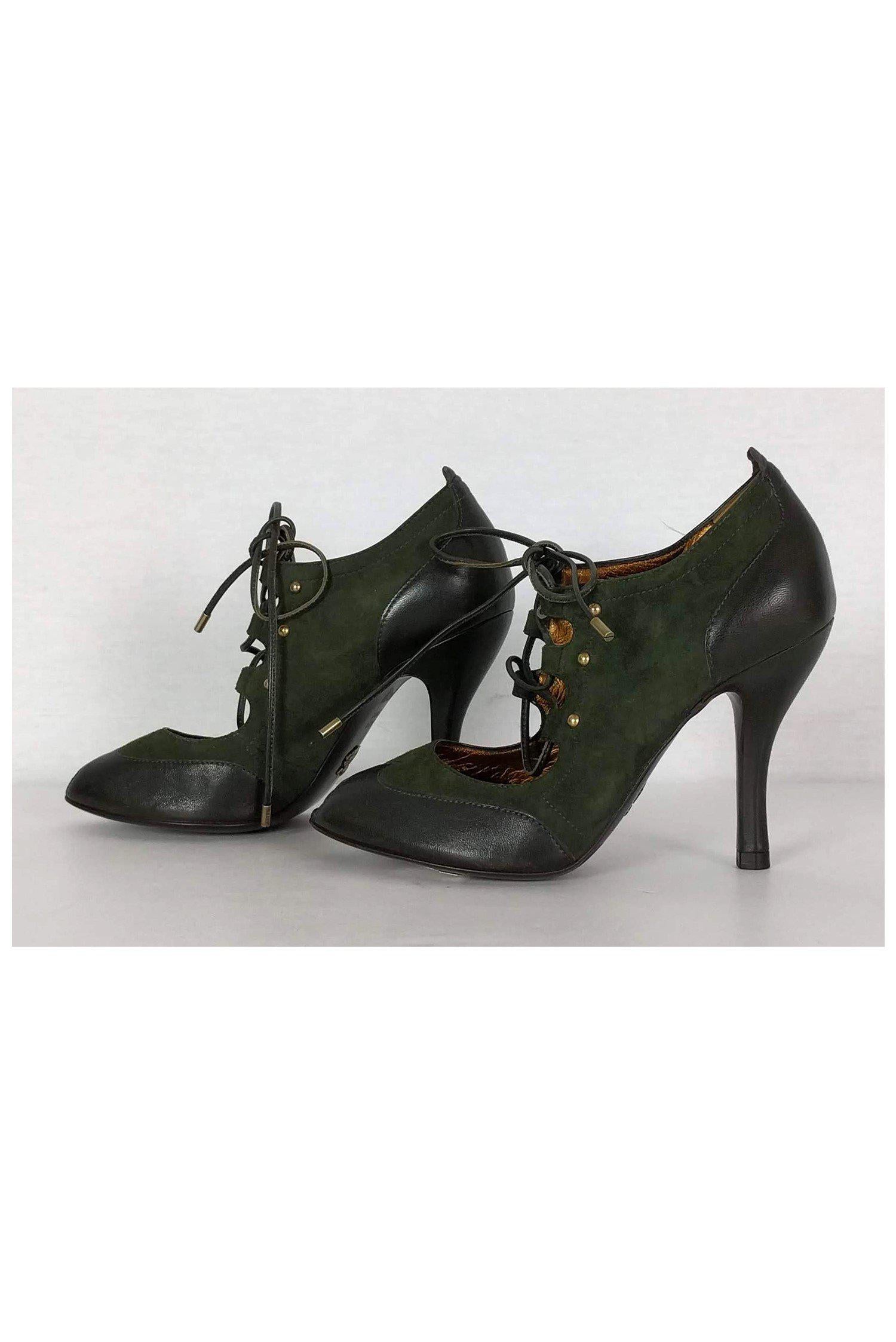 Bally - Stunning Green & Black Peep Toe Mary Jane Pumps, Size 5.5 - A Timeless Must-Have!