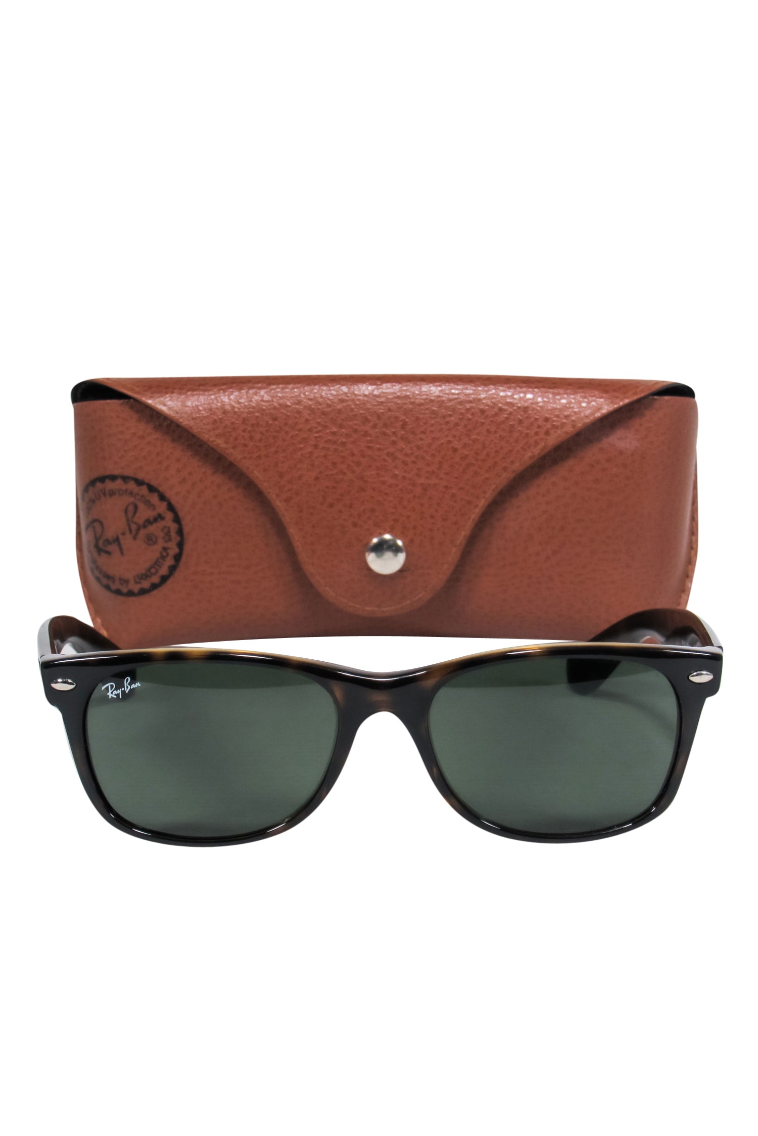 Ray-Ban Tortoise Shell Wayfarer Sunglasses - A Fashion Must-Have!