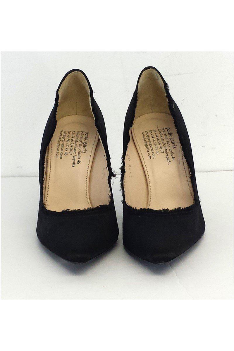 Pedro Garcia's Gorgeous Black Satin Pumps in Size 10.5 - Grab Yours Now!