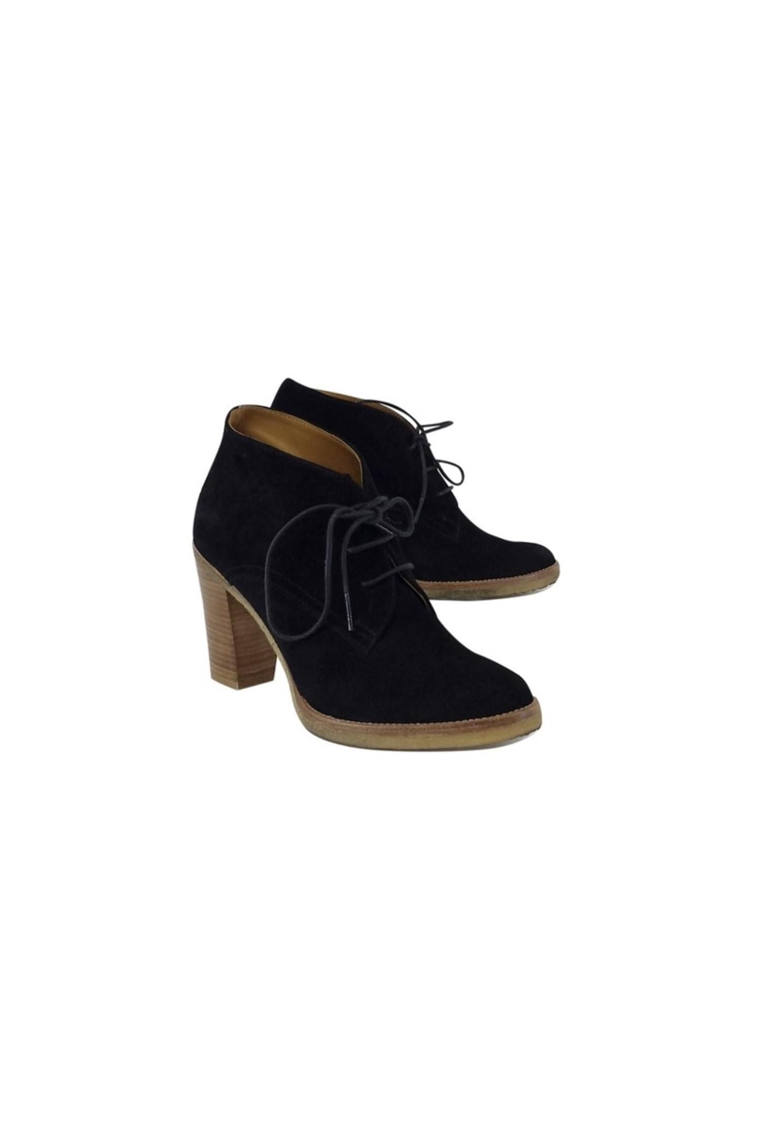 Ralph Lauren's Stunning Black Suede Lace-Up Ankle Boots in Size 9.5 - Grab Yours Now!