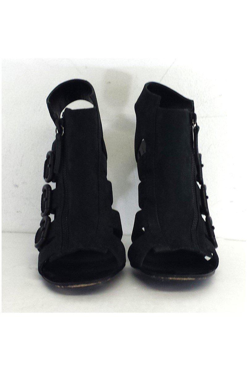 Giuseppe Zanotti's Stunning Black Leather Strappy Heels in Size 8.5 - Grab Yours Now!