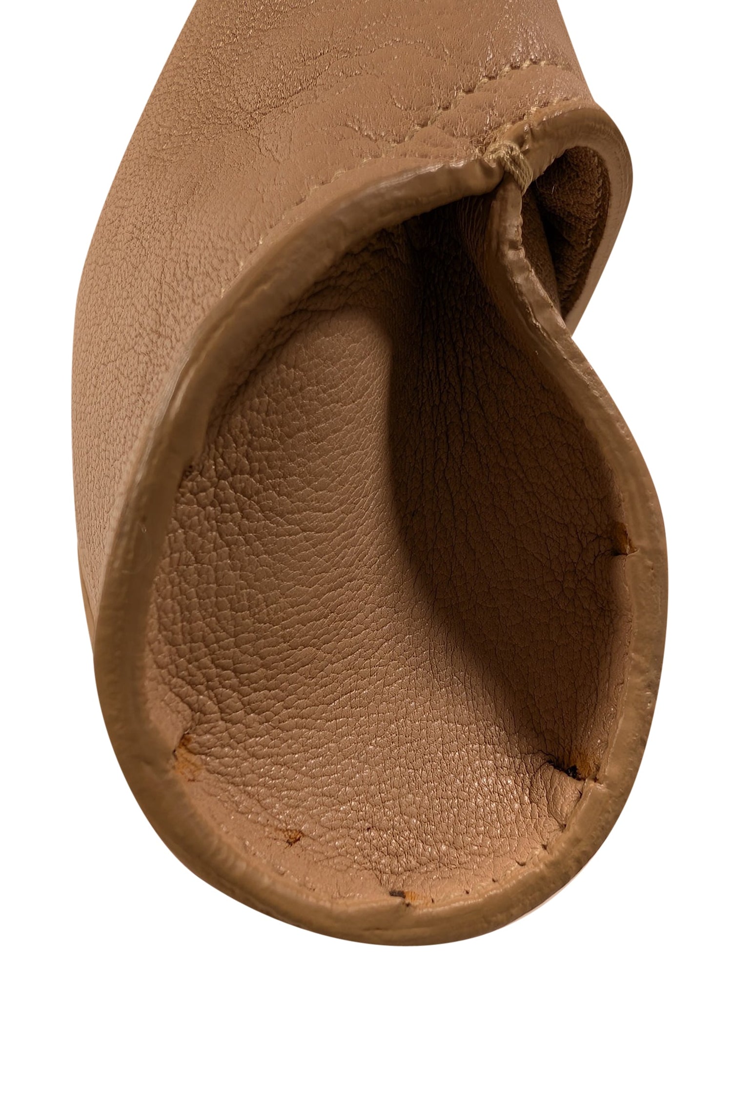 Alexander McQueen Beige Leather Manta Clutch: A Statement Piece