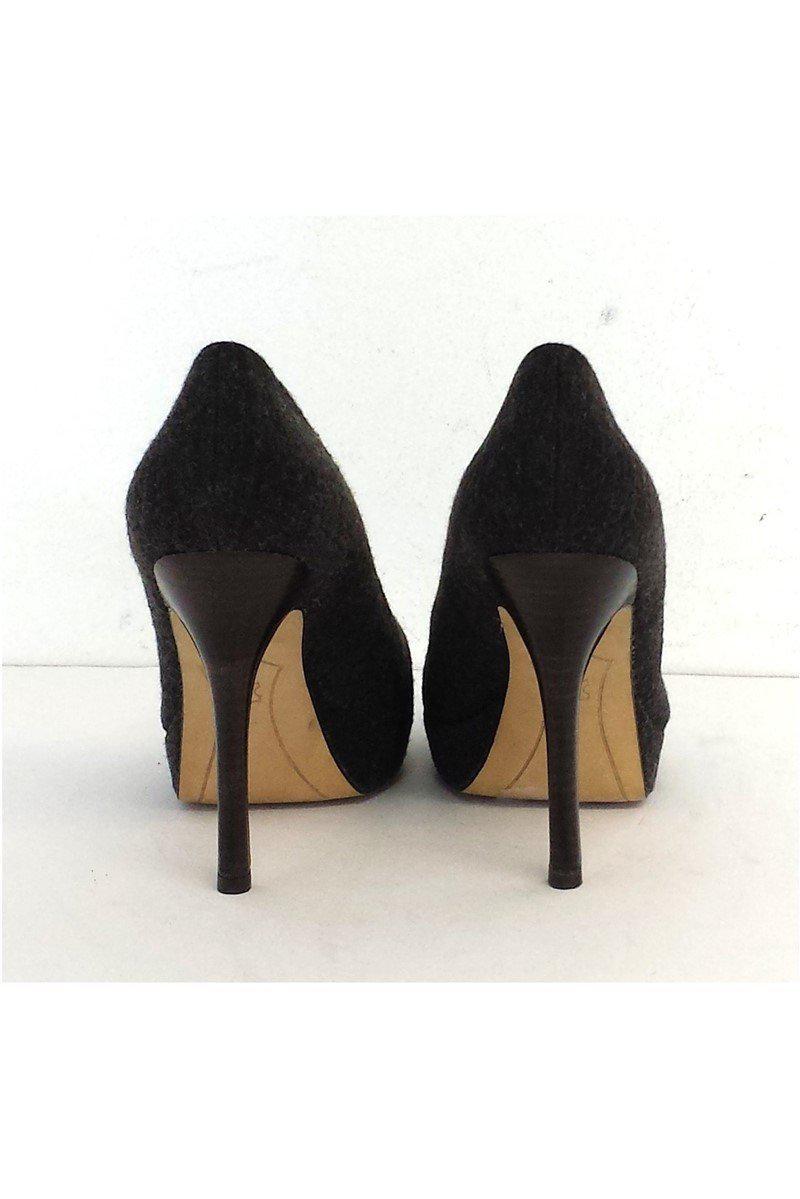 Joan & David's Stunning Grey Wool Platform Pumps - Size 6!