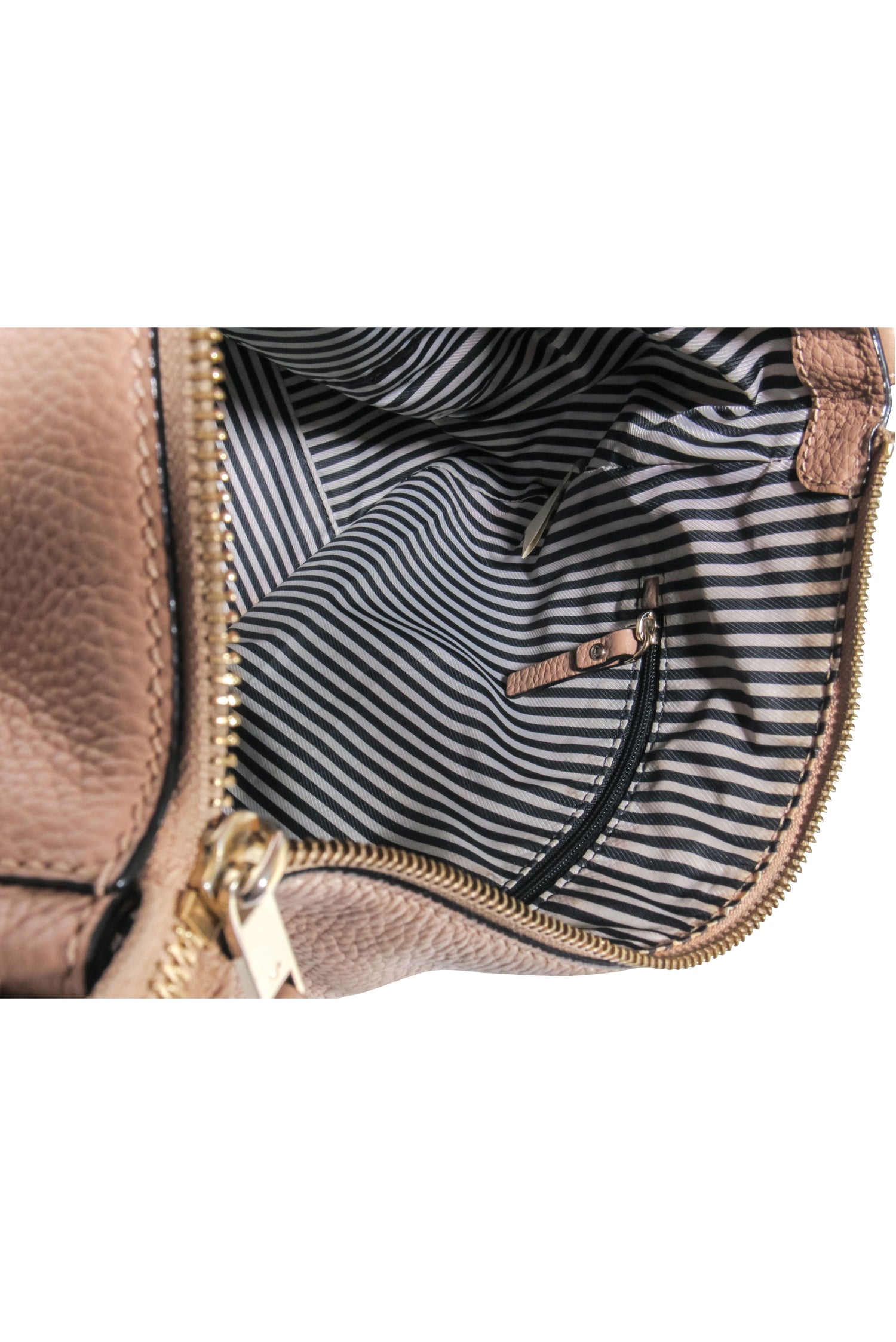 Kate Spade Beige Pebbled Leather Shoulder Bag - A Touch of Sophistication
