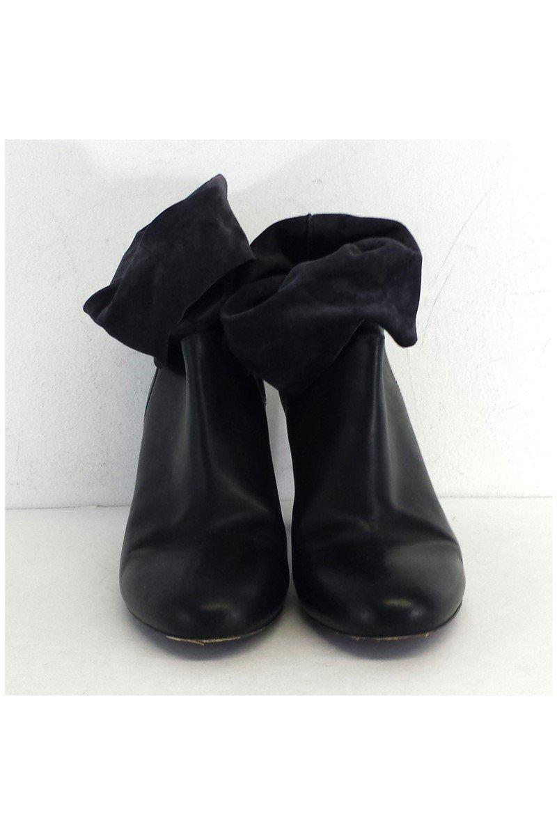 Vince Dark Navy Leather Booties - Size 11: A Stylish Italian Gem!