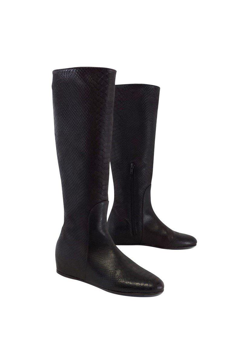 Stuart Weitzman Cognac Python-Embossed Boots - Size 5.5 - A Must-Have!