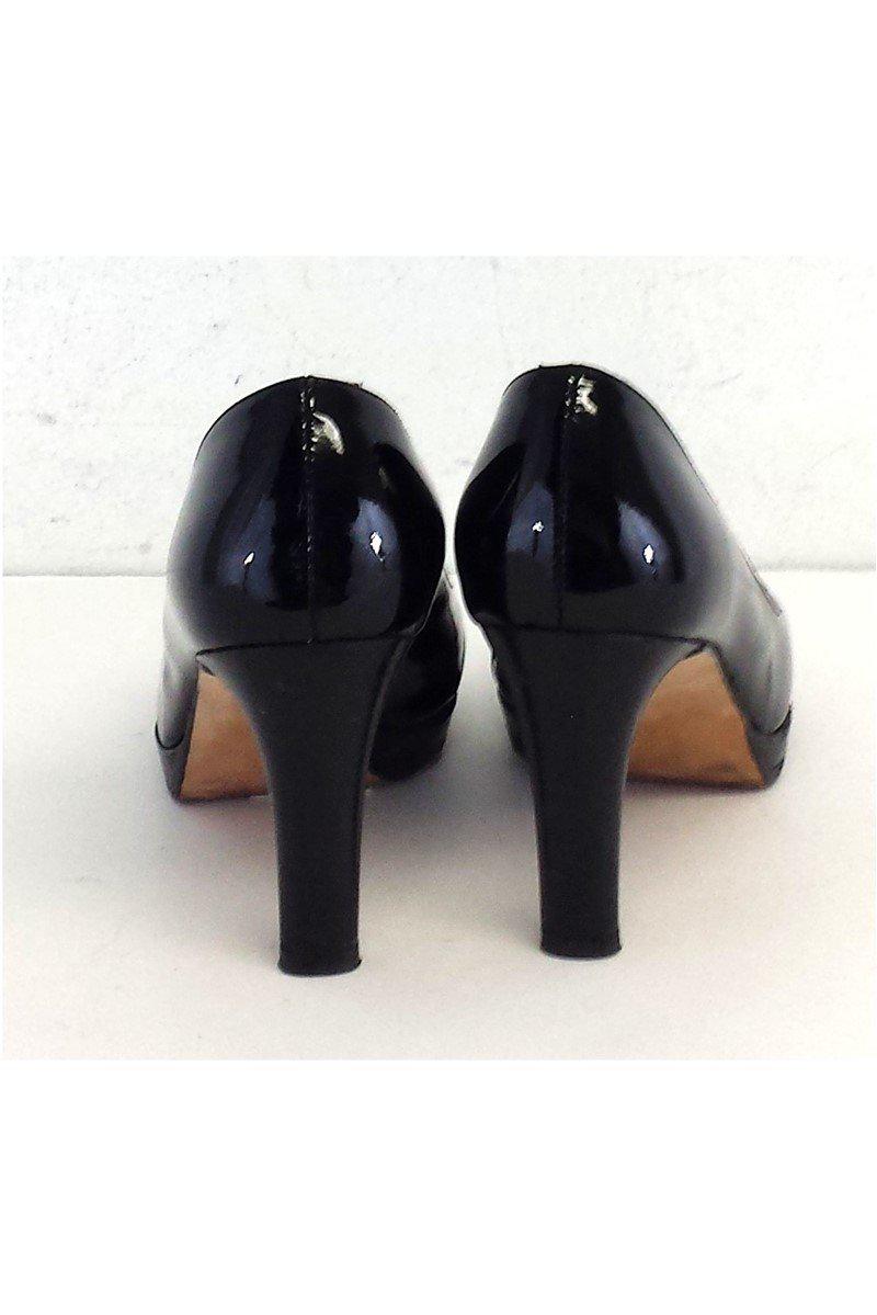 Stunning Stuart Weitzman Black Patent Woven Peep Toe Heels - Size 6