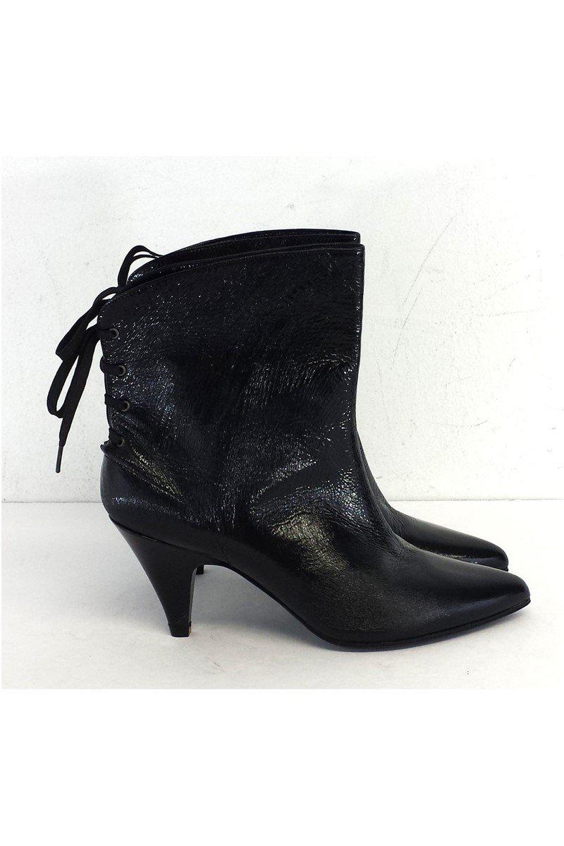 Gorgeous Sigerson Morrison Black Patent Leather Booties - Size 6