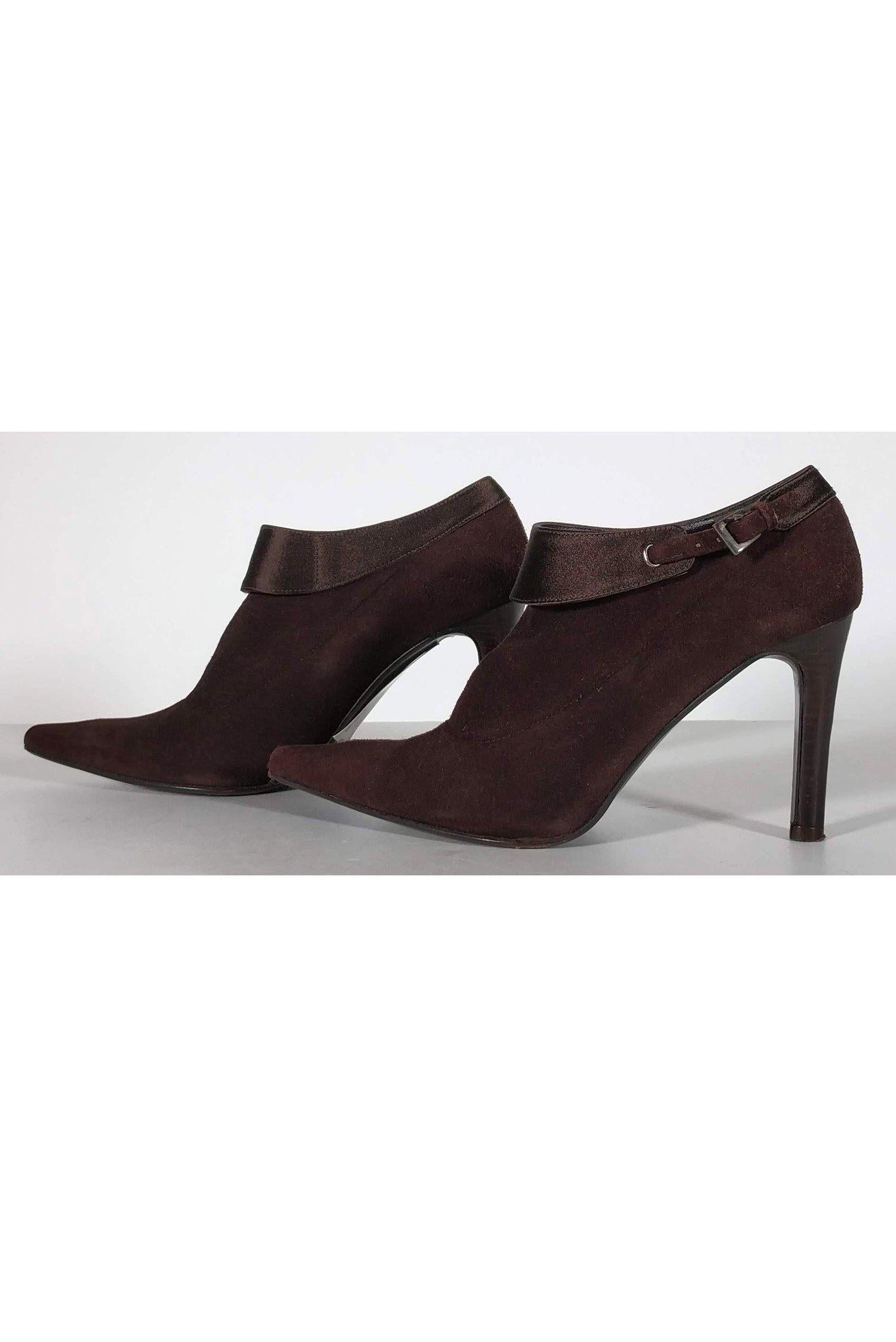 Stuart Weitzman's Gorgeous Skinny Pointed Brown Heels - Size 5.5