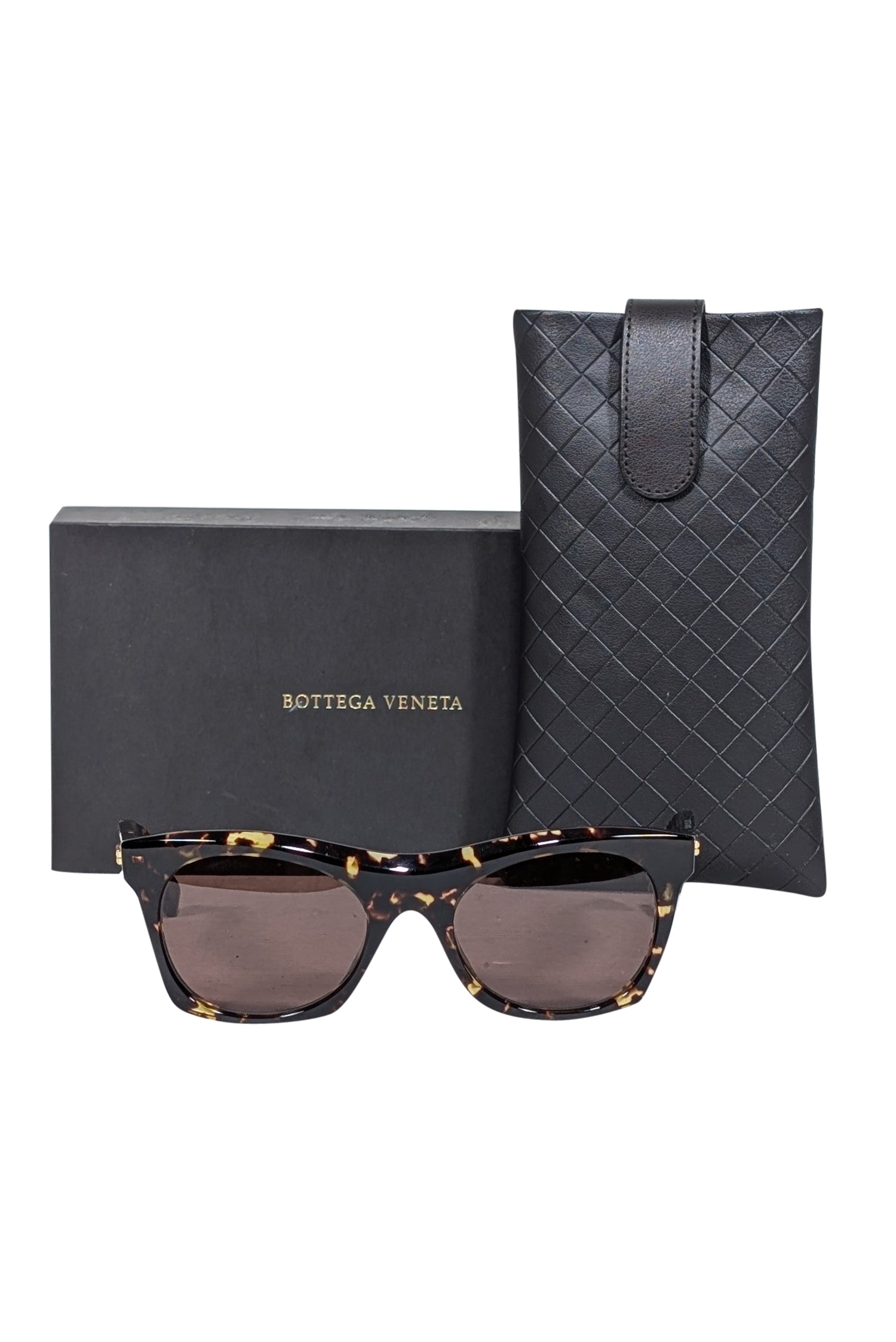 Bottega Veneta Brown Tortoise Rectangular Sunglasses - Slay Your Vacation Look!