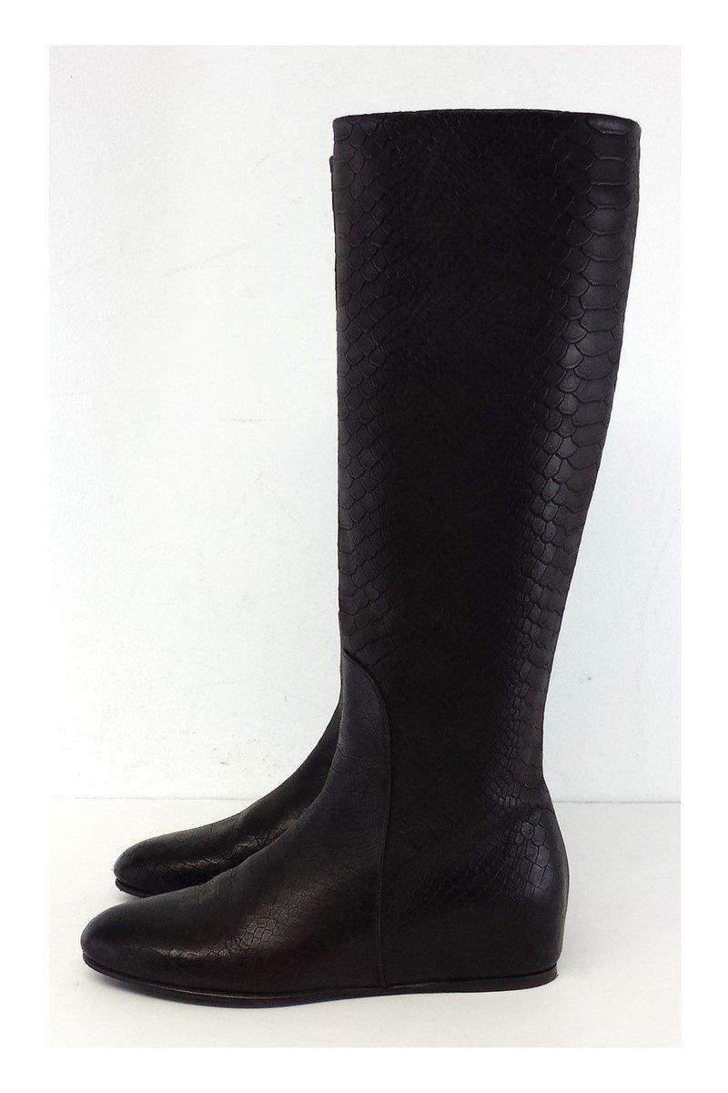 Stuart Weitzman Cognac Python-Embossed Boots - Size 5.5 - A Must-Have!