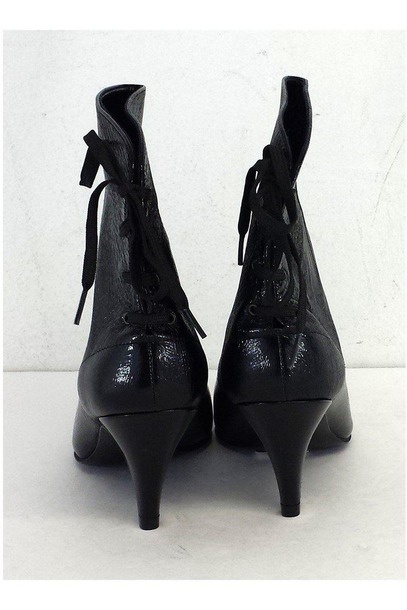 Gorgeous Sigerson Morrison Black Patent Leather Booties - Size 6