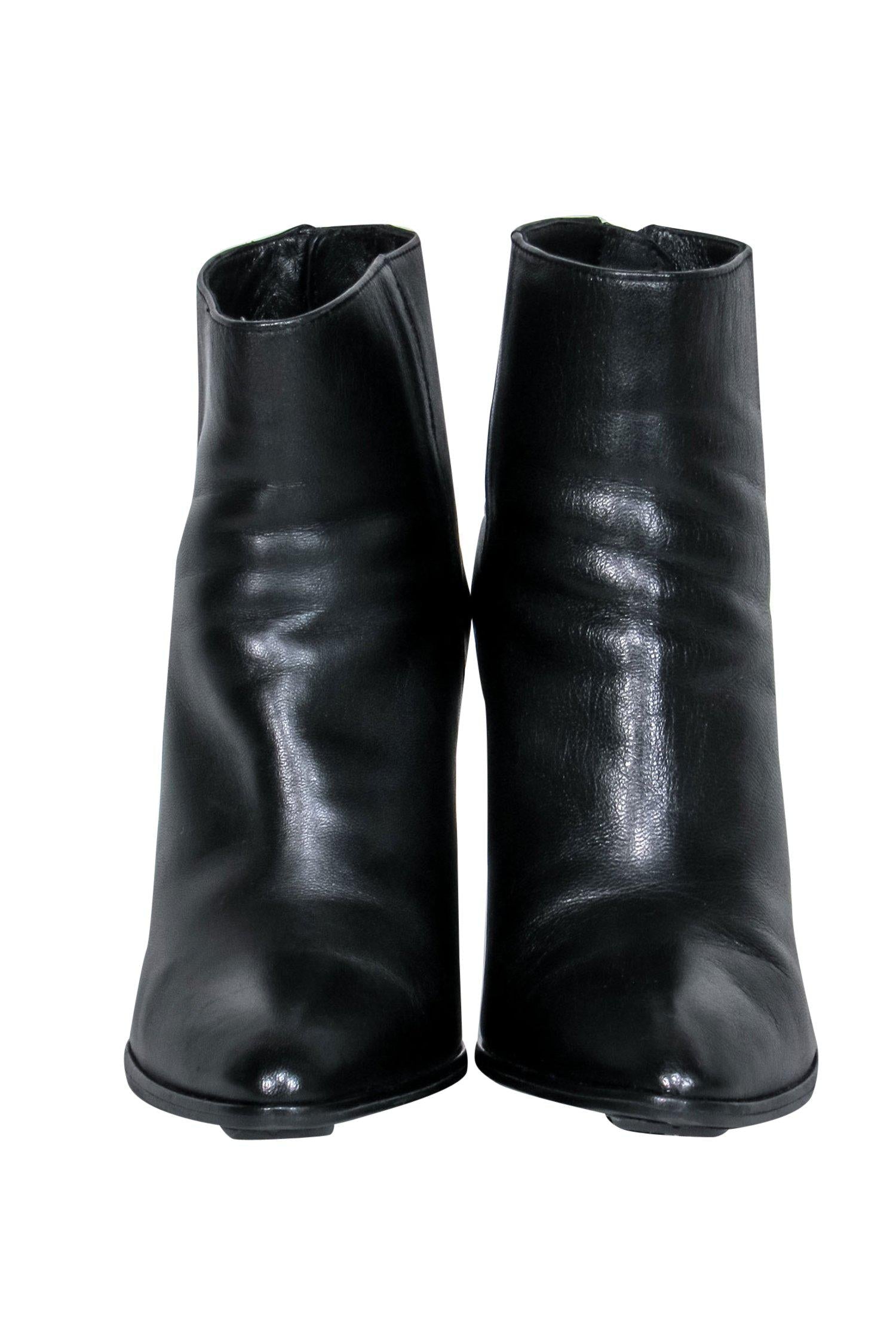 Stuart Weitzman Black Leather Pointed Toe Chunky Heel Booties - Size 7.5 - A Must - Have for Fall!