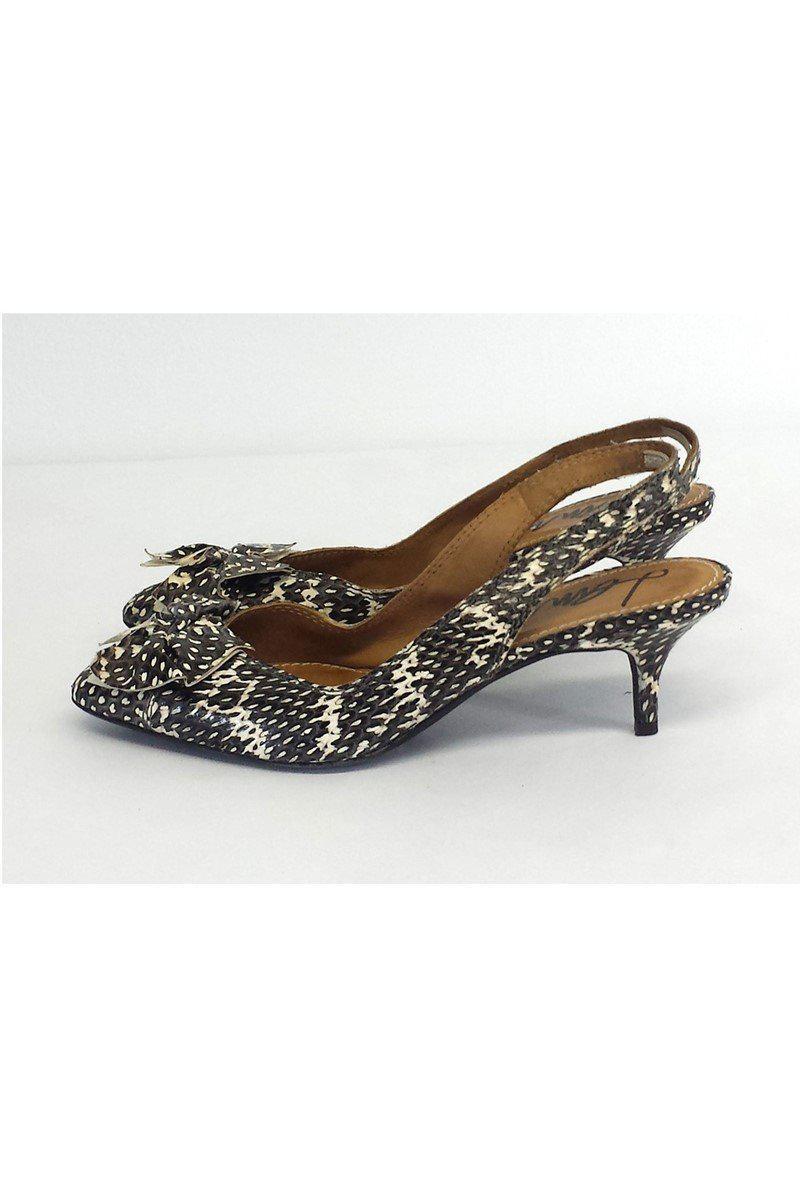 Lanvin - Gorgeous Bow Toe Python Slingbacks in Size 8.5 - Grab Yours Now!