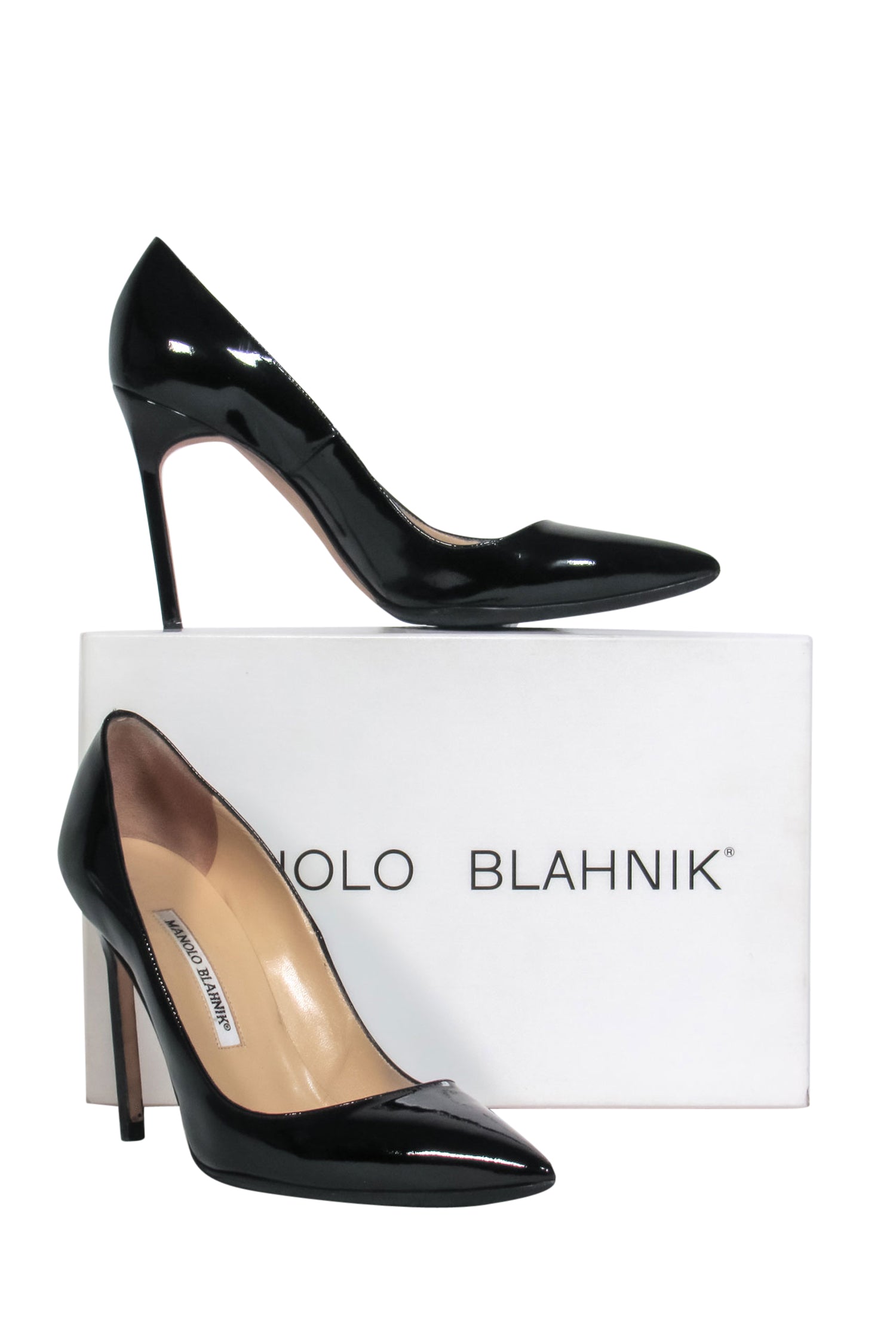 Manolo Blahnik Black Patent Leather Pointed Toe Pumps - Size 9 - A Timeless Classic!