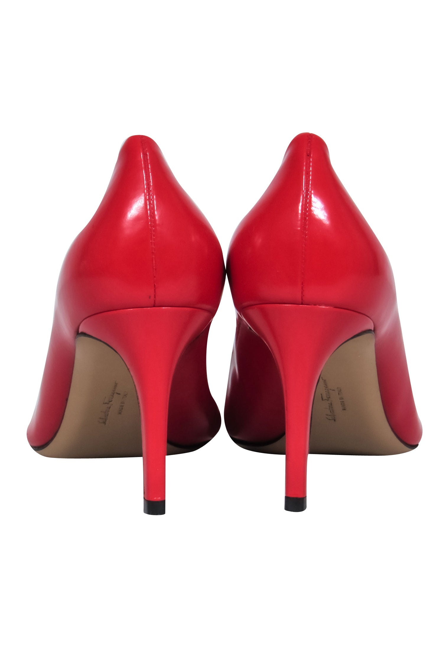 Ferragamo Red Shiny Leather Erice Bow Pumps - Size 9.5: A Must - Have for Fashion Lovers!