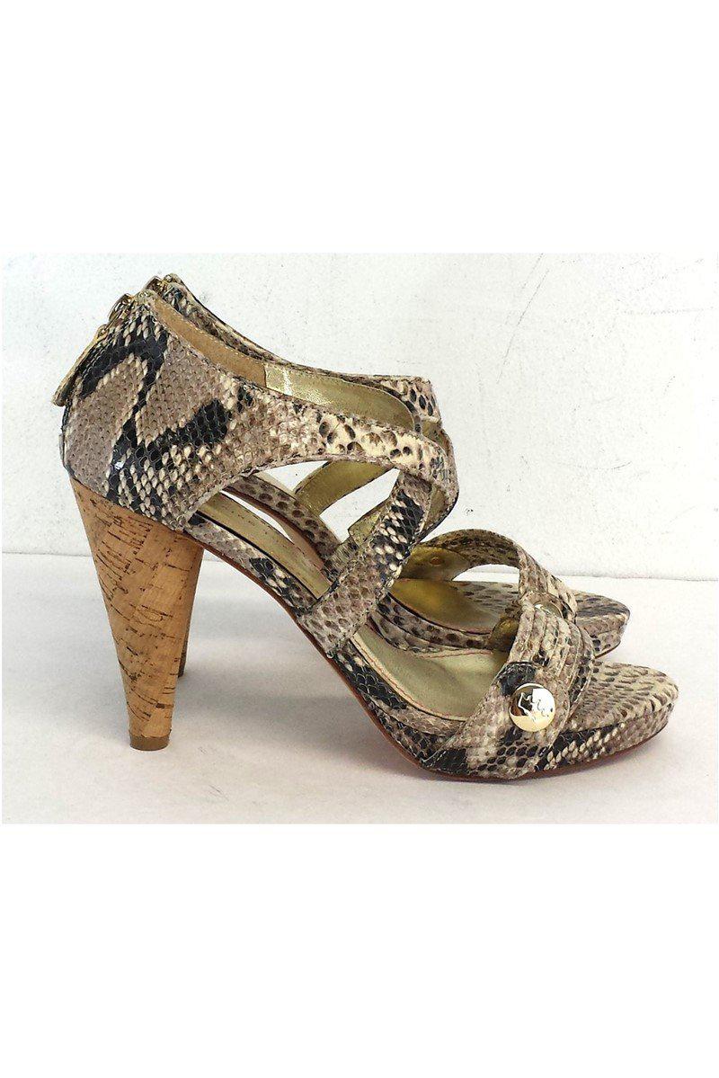 Gorgeous Elaine Turner Beige Python Print Heels in Size 9 - A Must-Have!